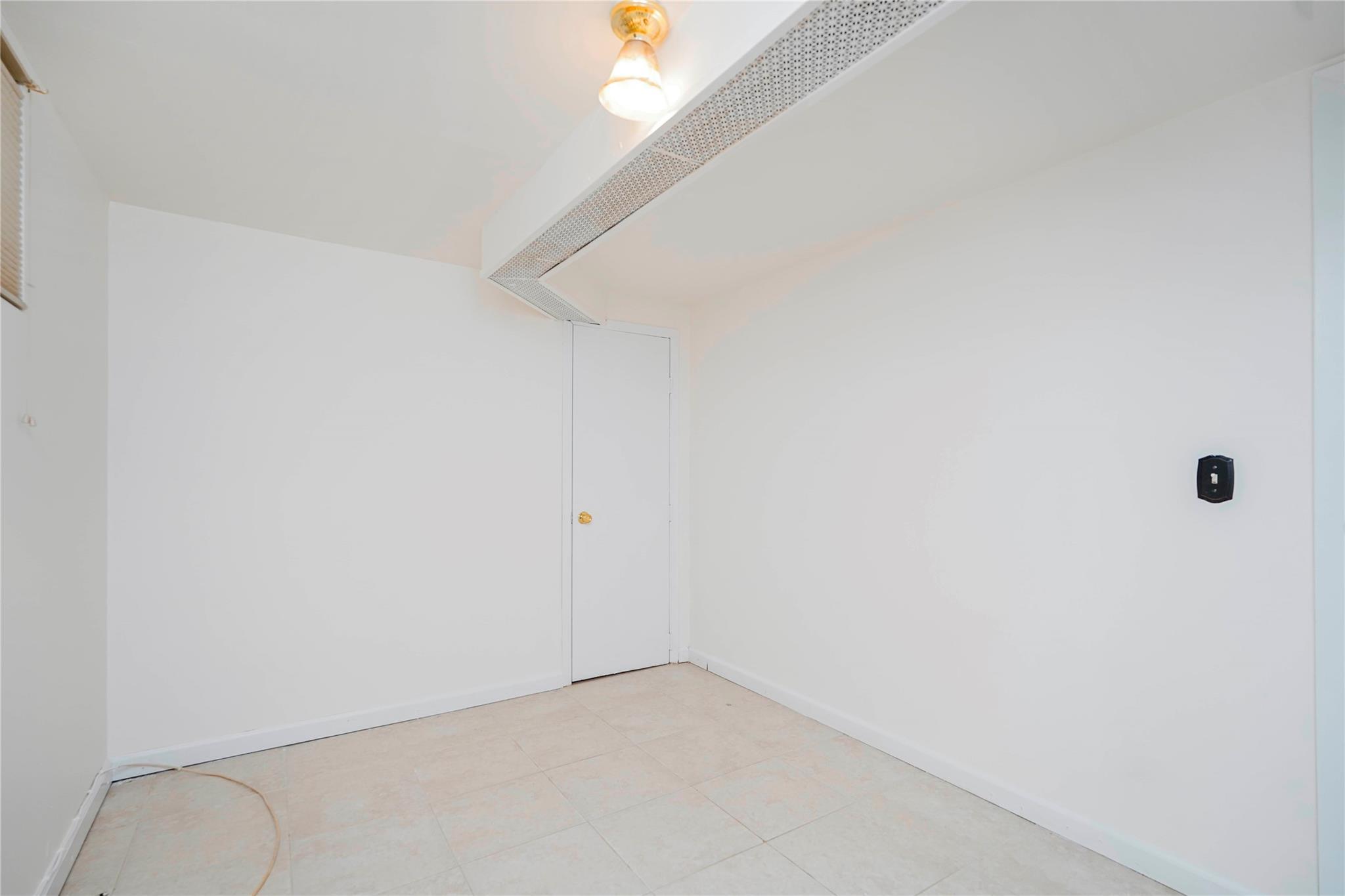 Single Family 11  Brooklyn, NY 11223, MLS-862140-32