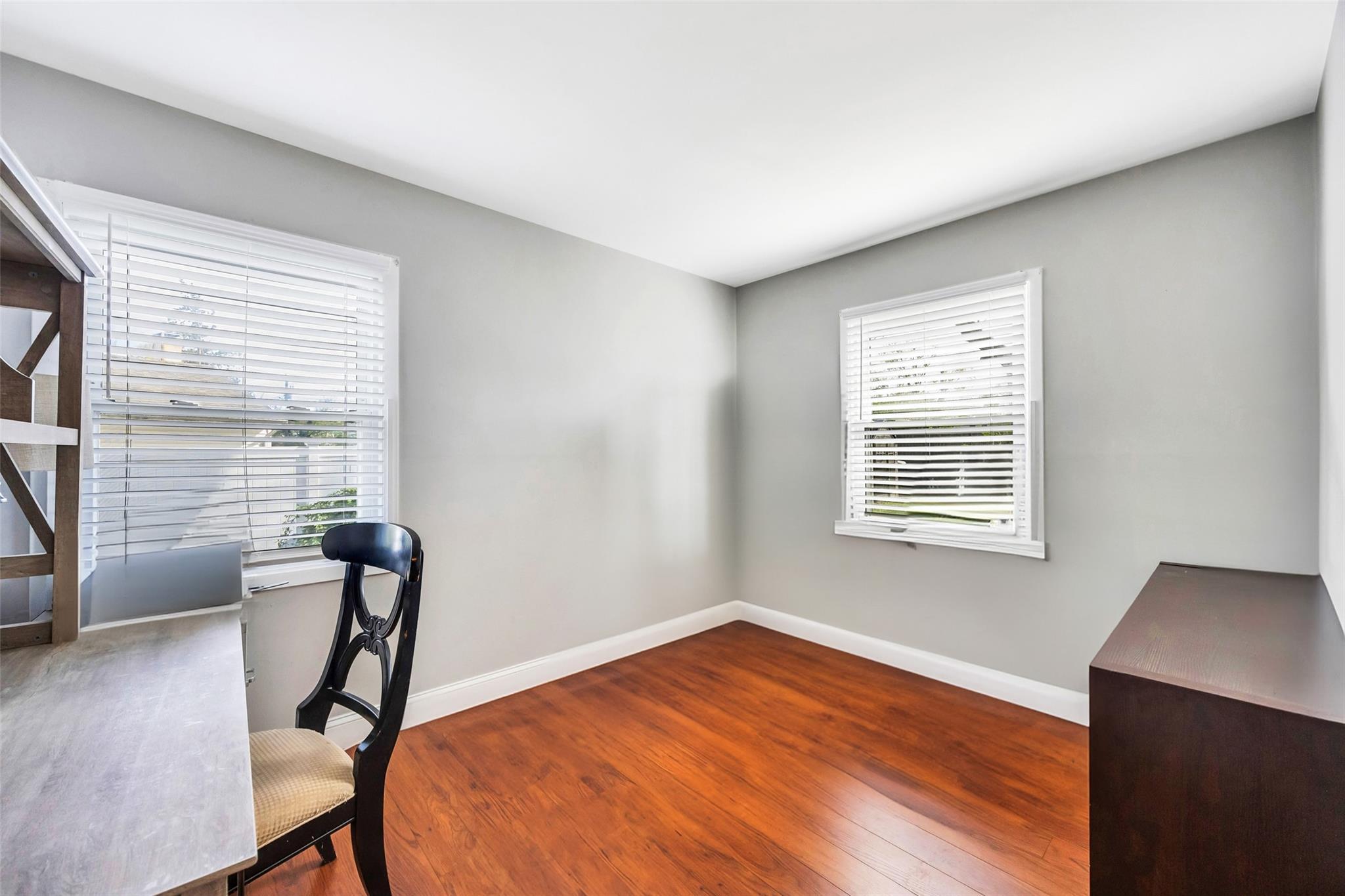 Single Family Twisting  Suffolk County, NY 11755, MLS-862144-25