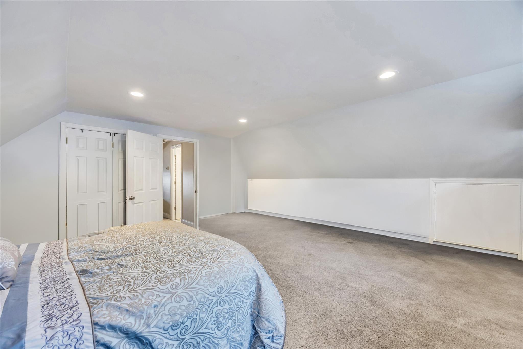 Single Family Twisting  Suffolk County, NY 11755, MLS-862144-29