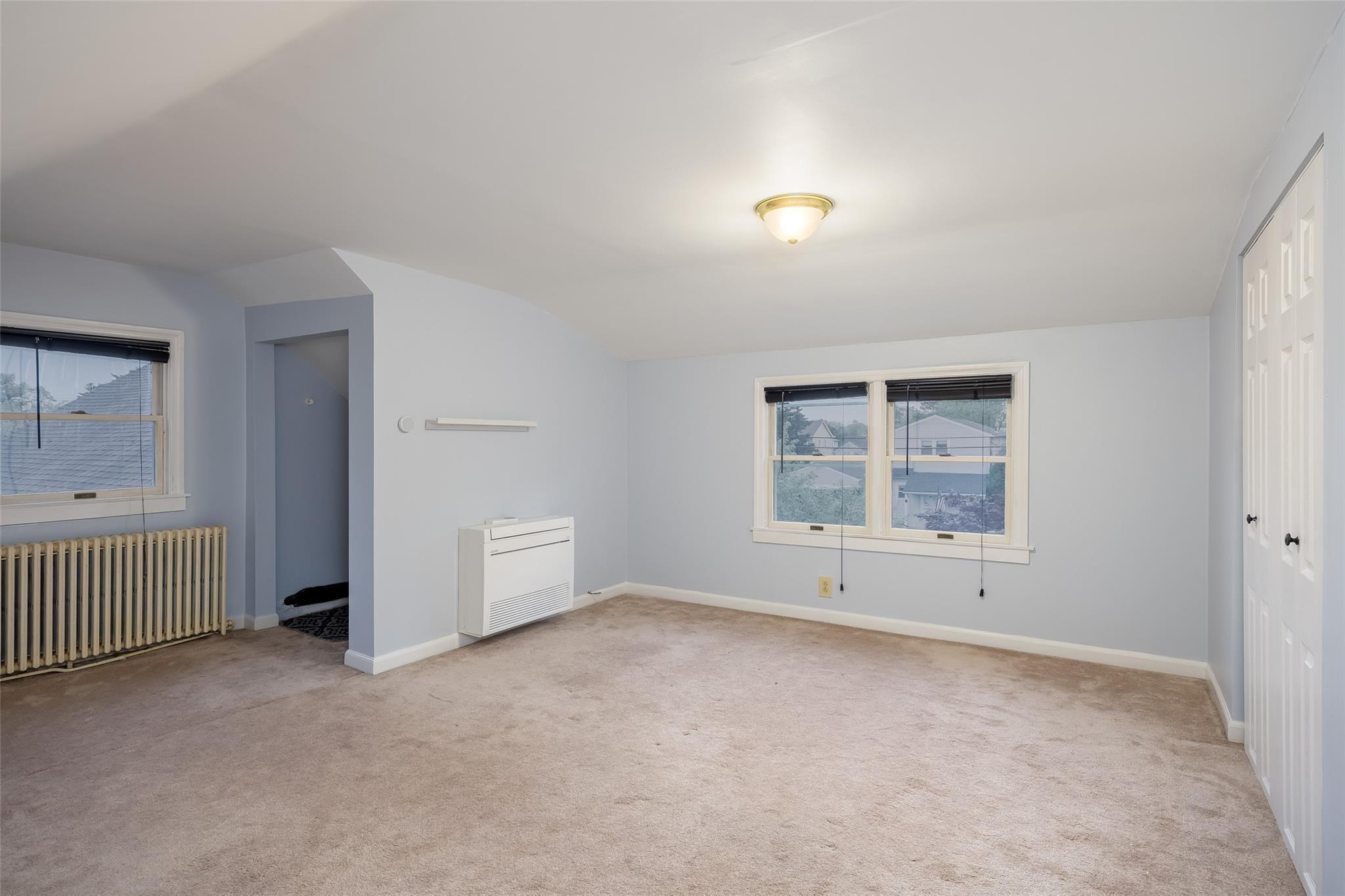 Single Family Livingston  Suffolk County, NY 11729, MLS-862145-20