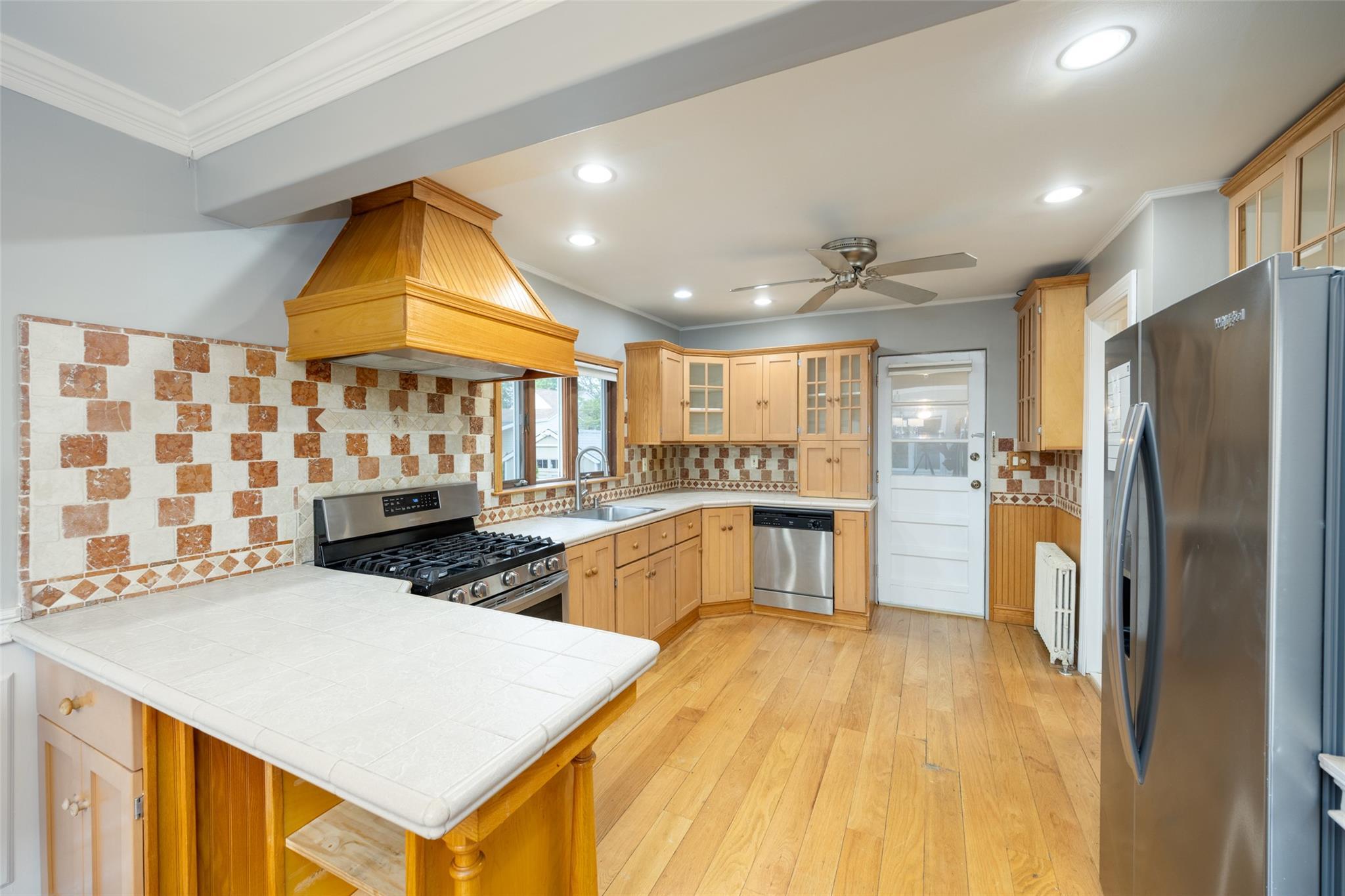 Single Family Livingston  Suffolk County, NY 11729, MLS-862145-5