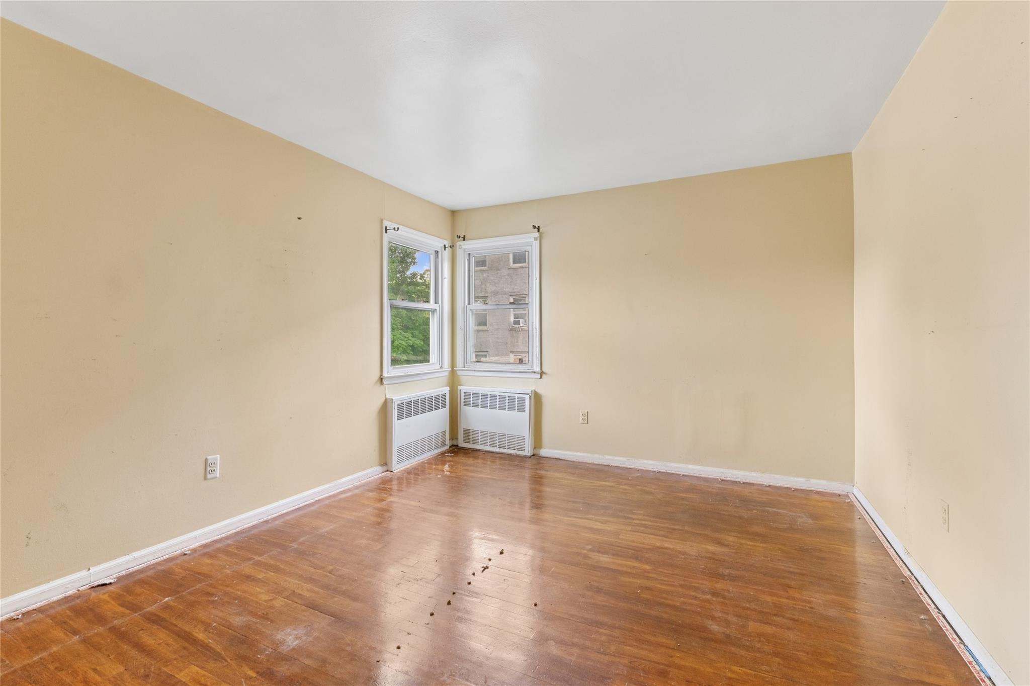 Single Family Denton  Nassau County, NY 11563, MLS-862150-30