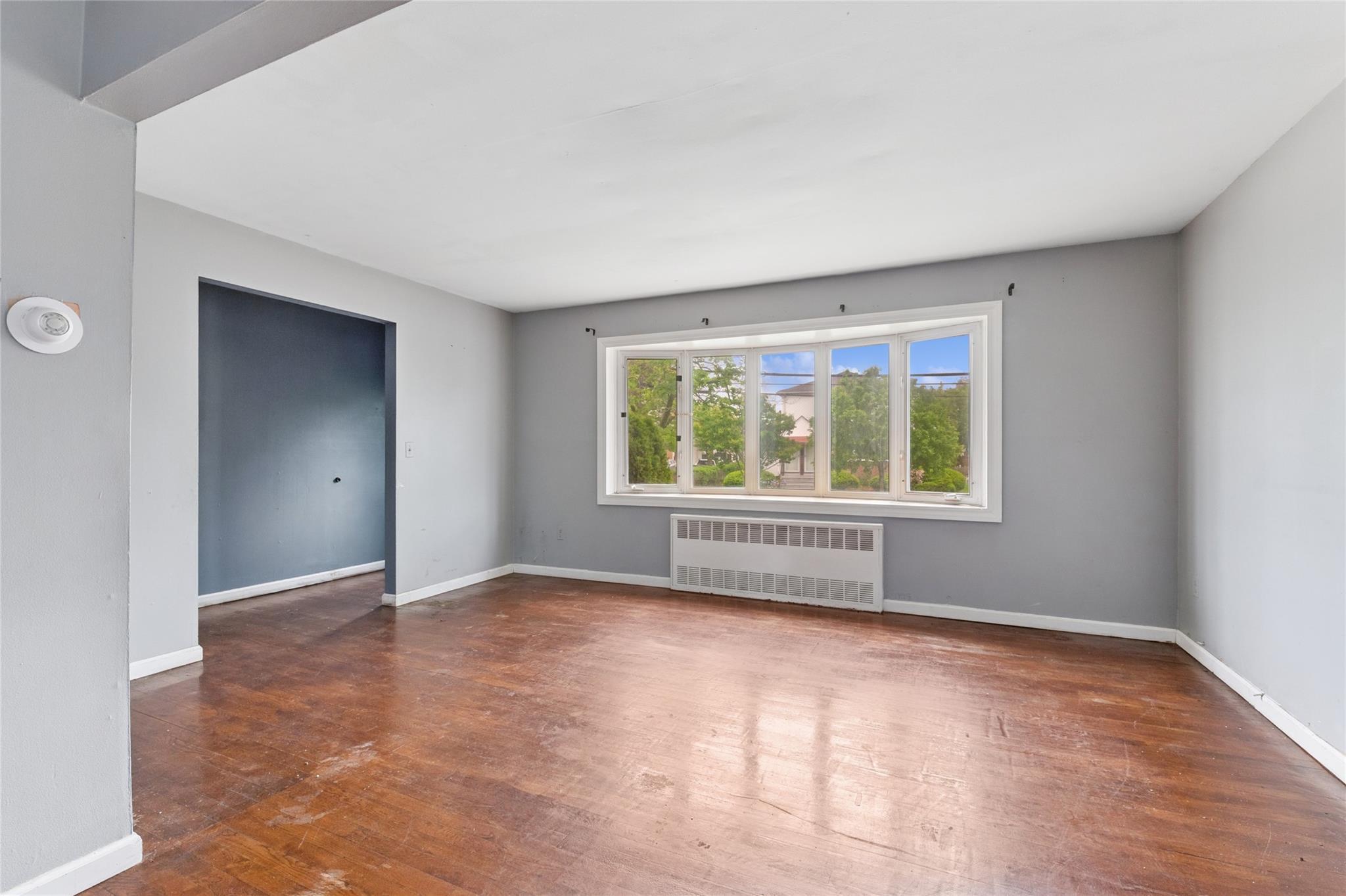 Single Family Denton  Nassau County, NY 11563, MLS-862150-4