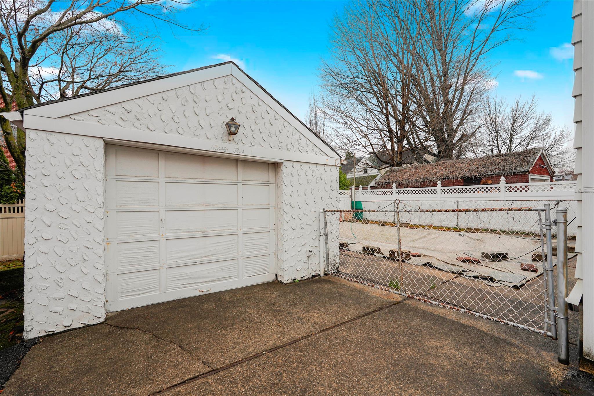Single Family Byson  Staten Island, NY 10302, MLS-862172-2