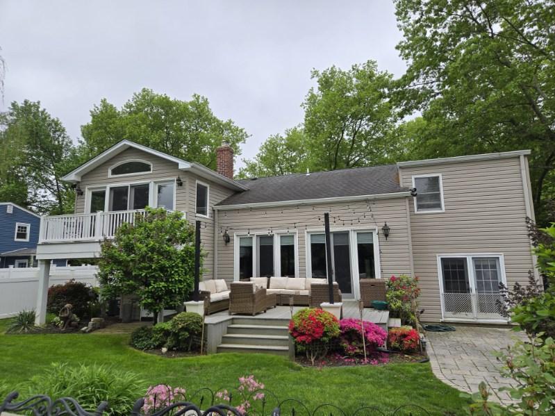 Single Family Teaneck  Suffolk County, NY 11731, MLS-862192-17