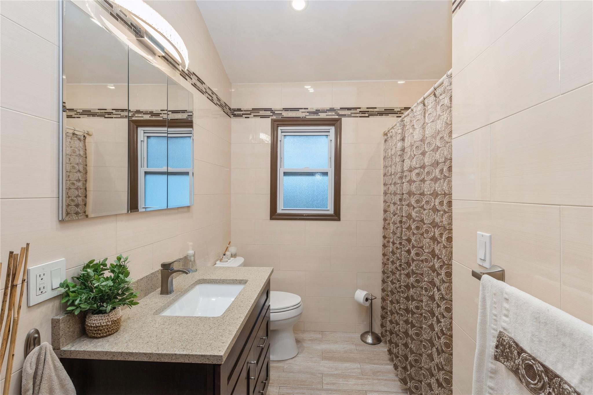 Single Family 164th  Queens, NY 11414, MLS-862194-9