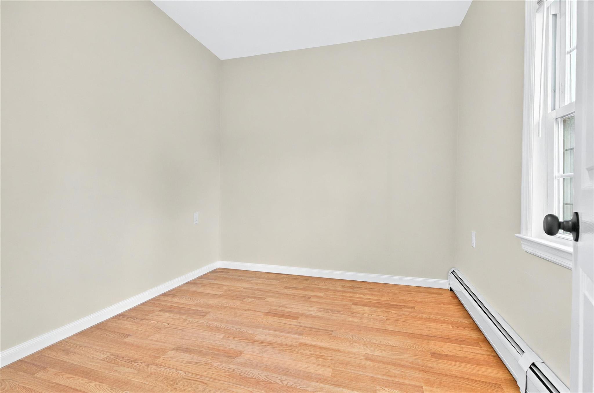 Single Family Terrace  Westchester County, NY 10550, MLS-862204-21