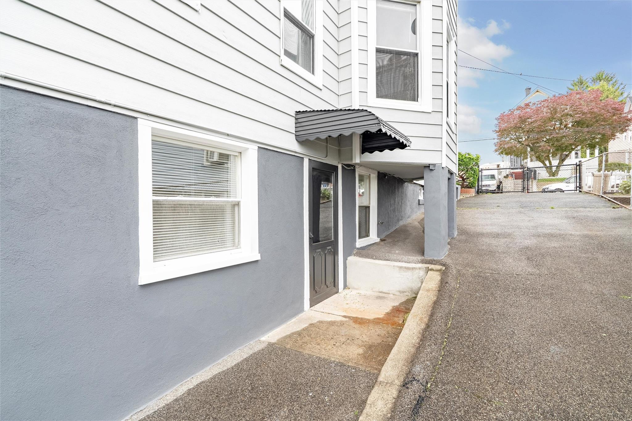 Single Family Terrace  Westchester County, NY 10550, MLS-862204-44