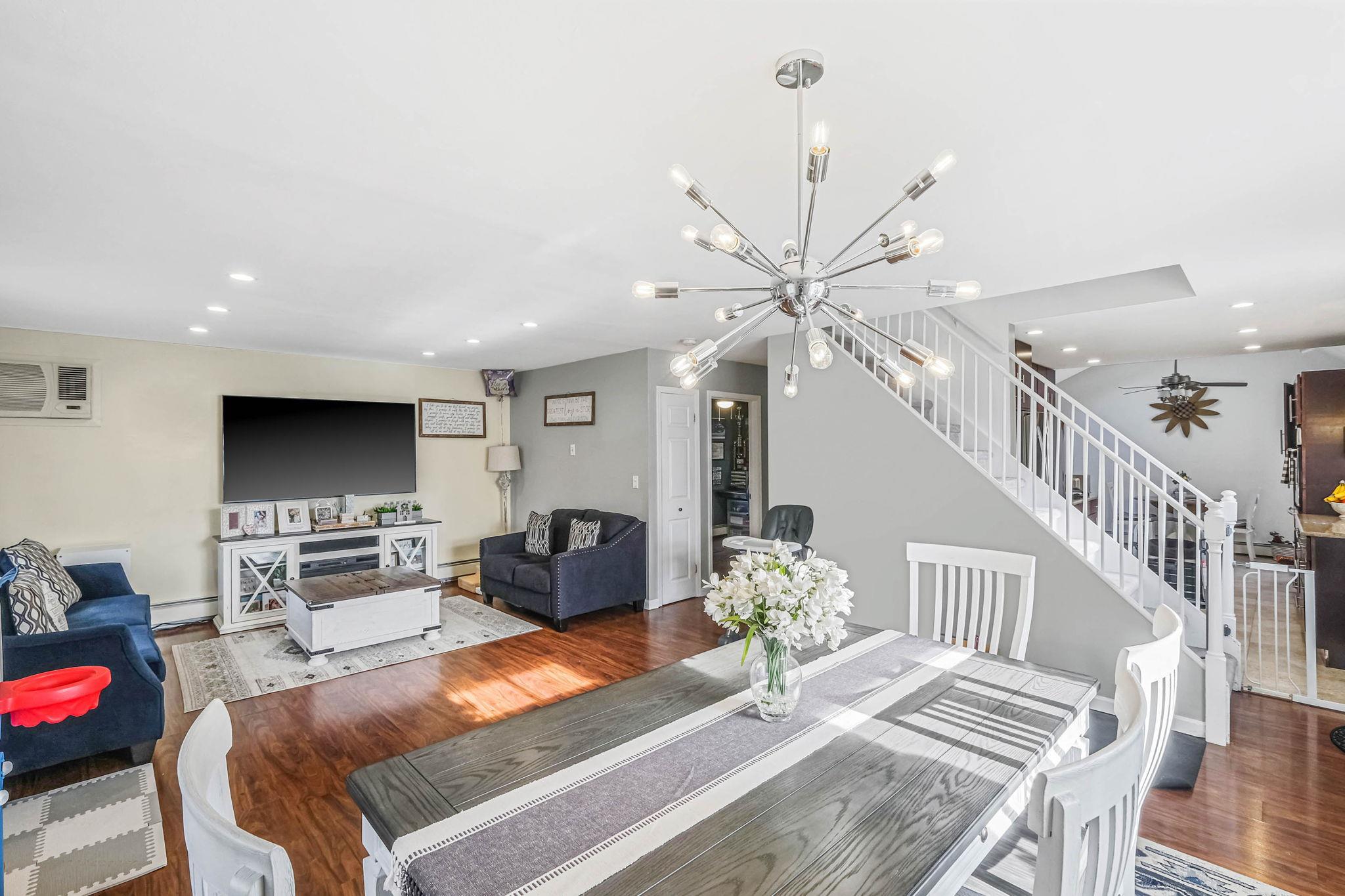 Single Family Oaktree  Nassau County, NY 11756, MLS-862206-9