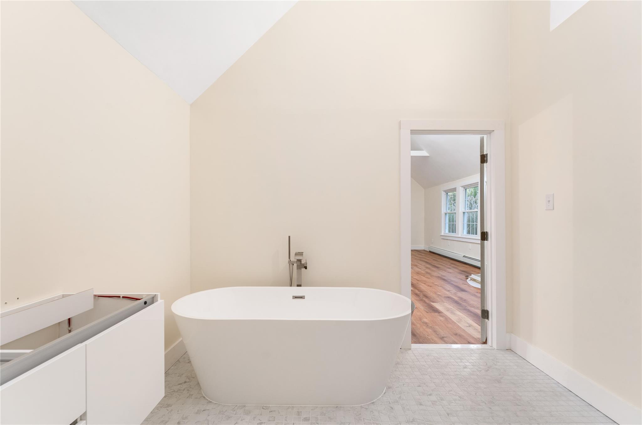 Single Family Meadow  Suffolk County, NY 11733, MLS-862208-28
