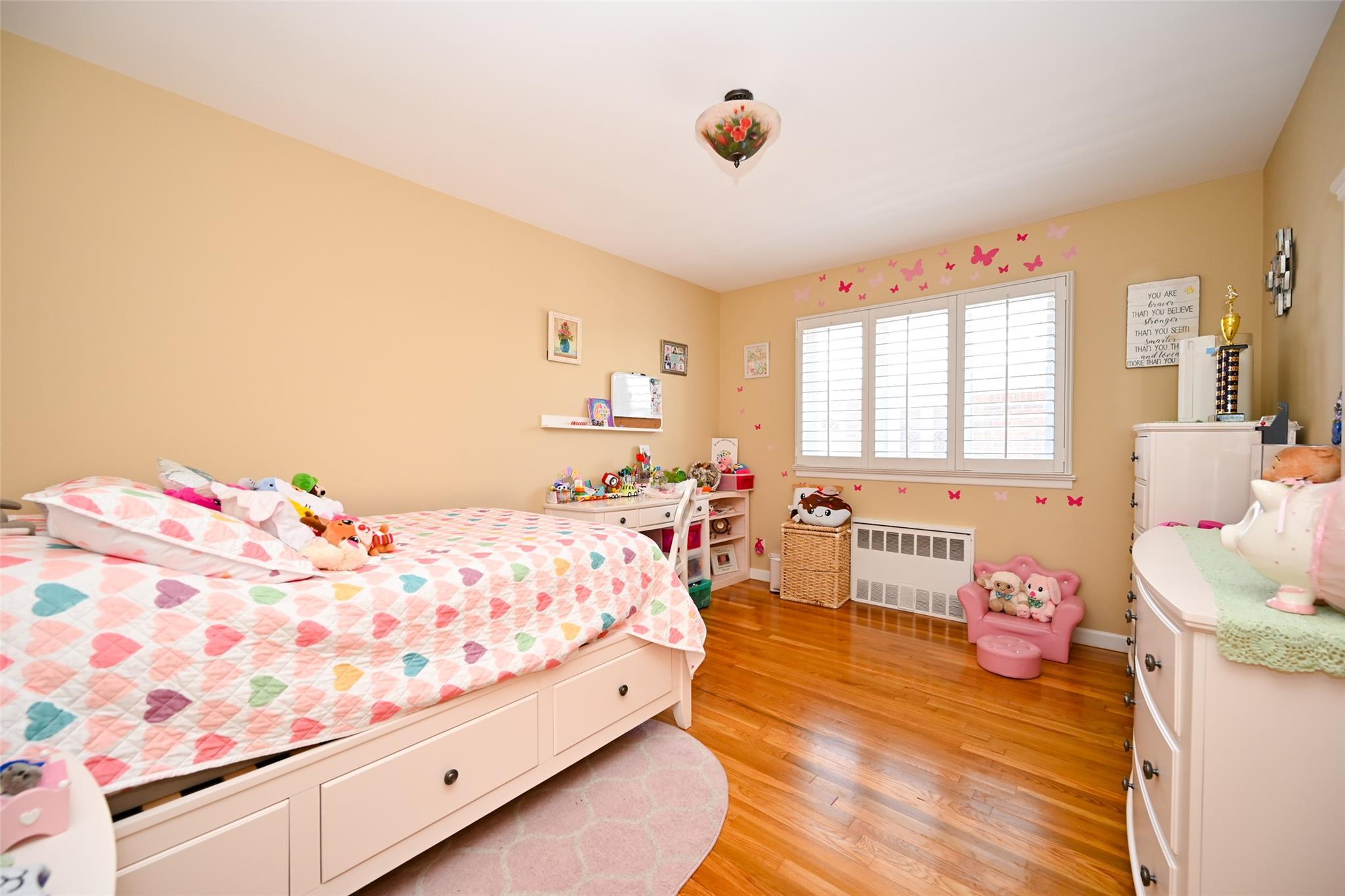 Single Family 166  Queens, NY 11357, MLS-862223-12