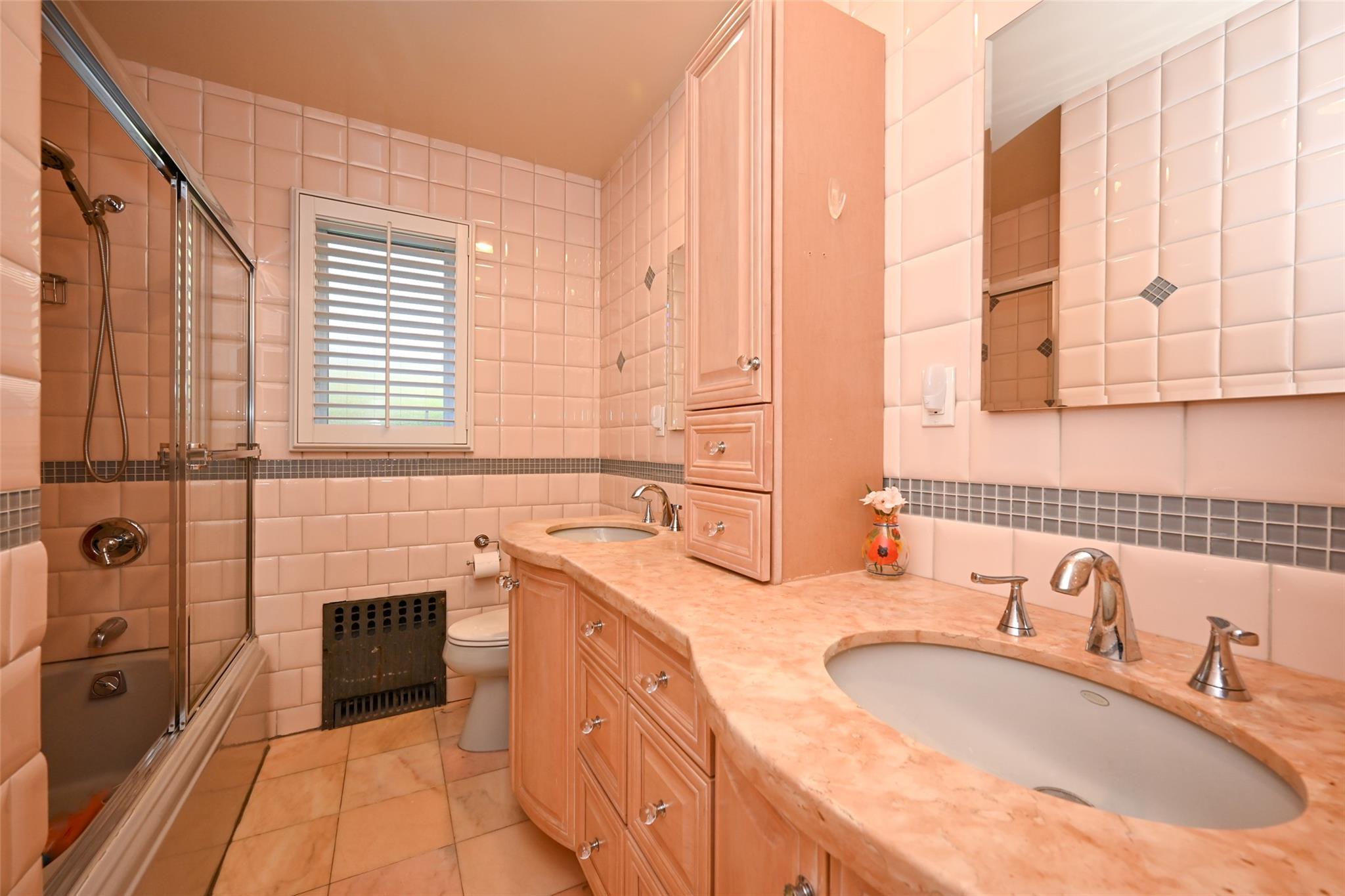 Single Family 166  Queens, NY 11357, MLS-862223-14