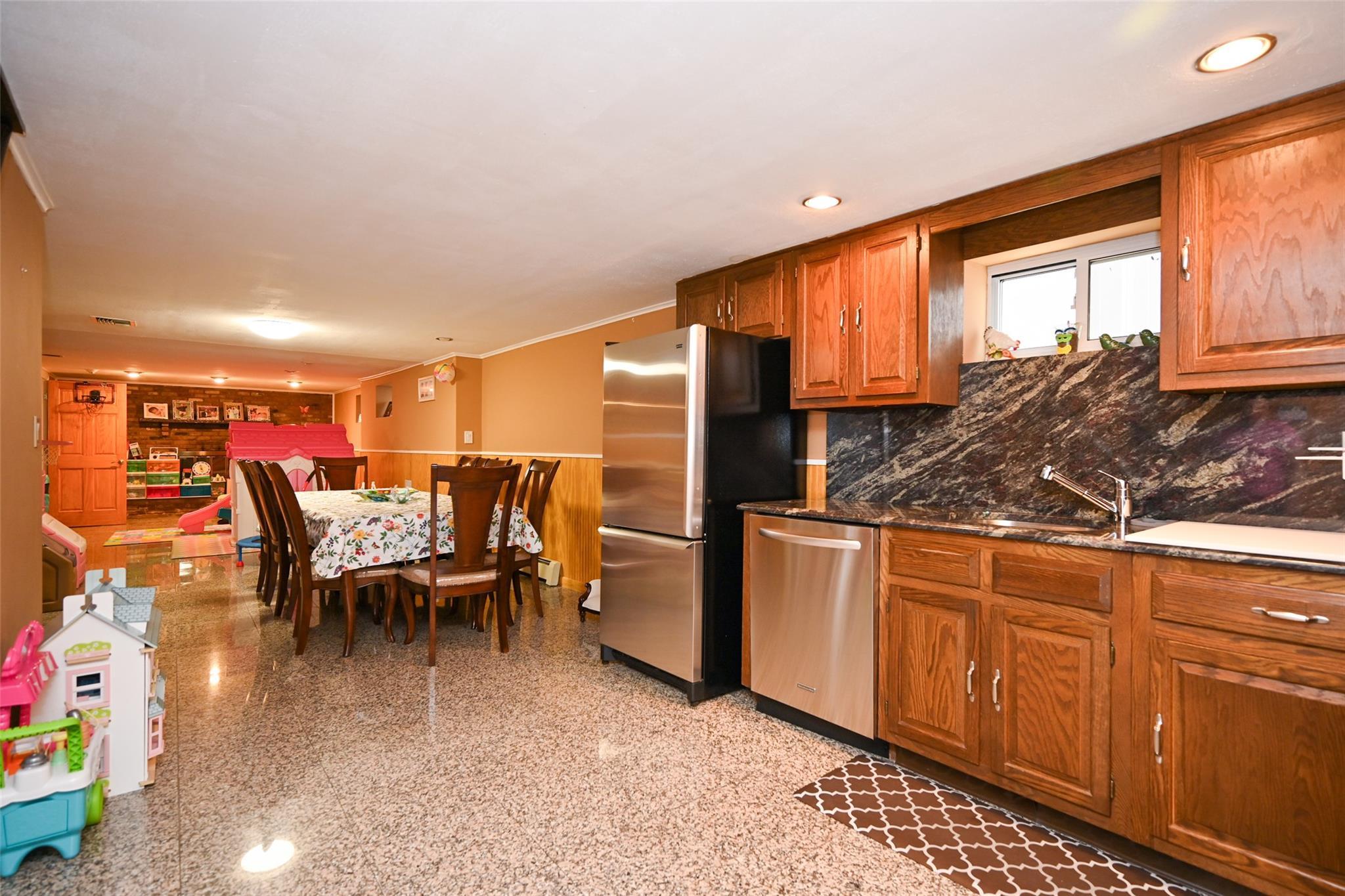 Single Family 166  Queens, NY 11357, MLS-862223-17