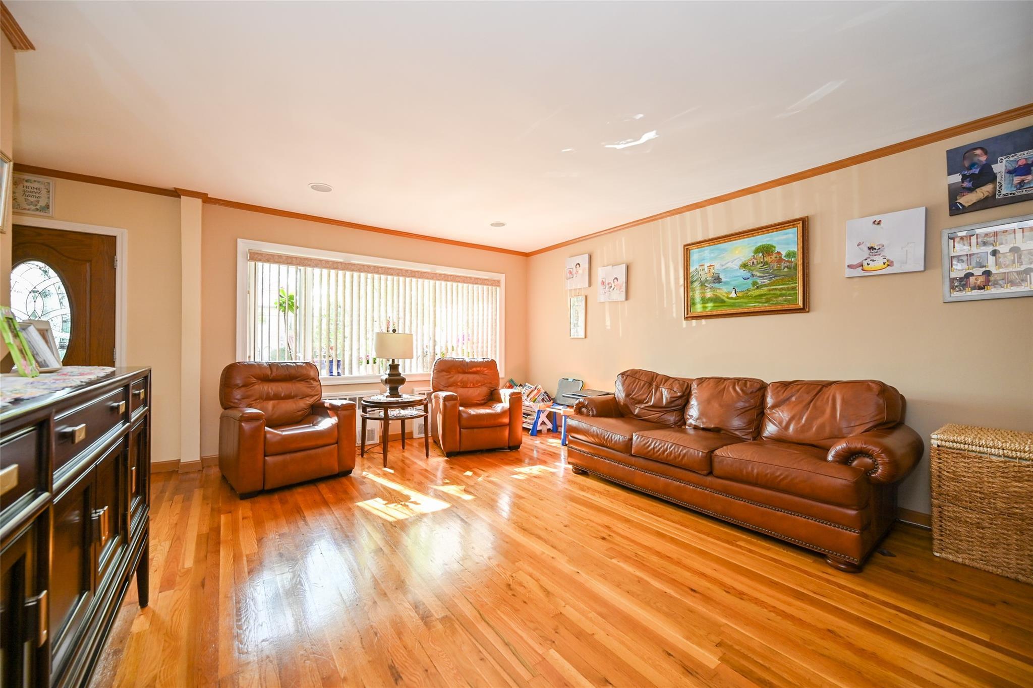 Single Family 166  Queens, NY 11357, MLS-862223-4