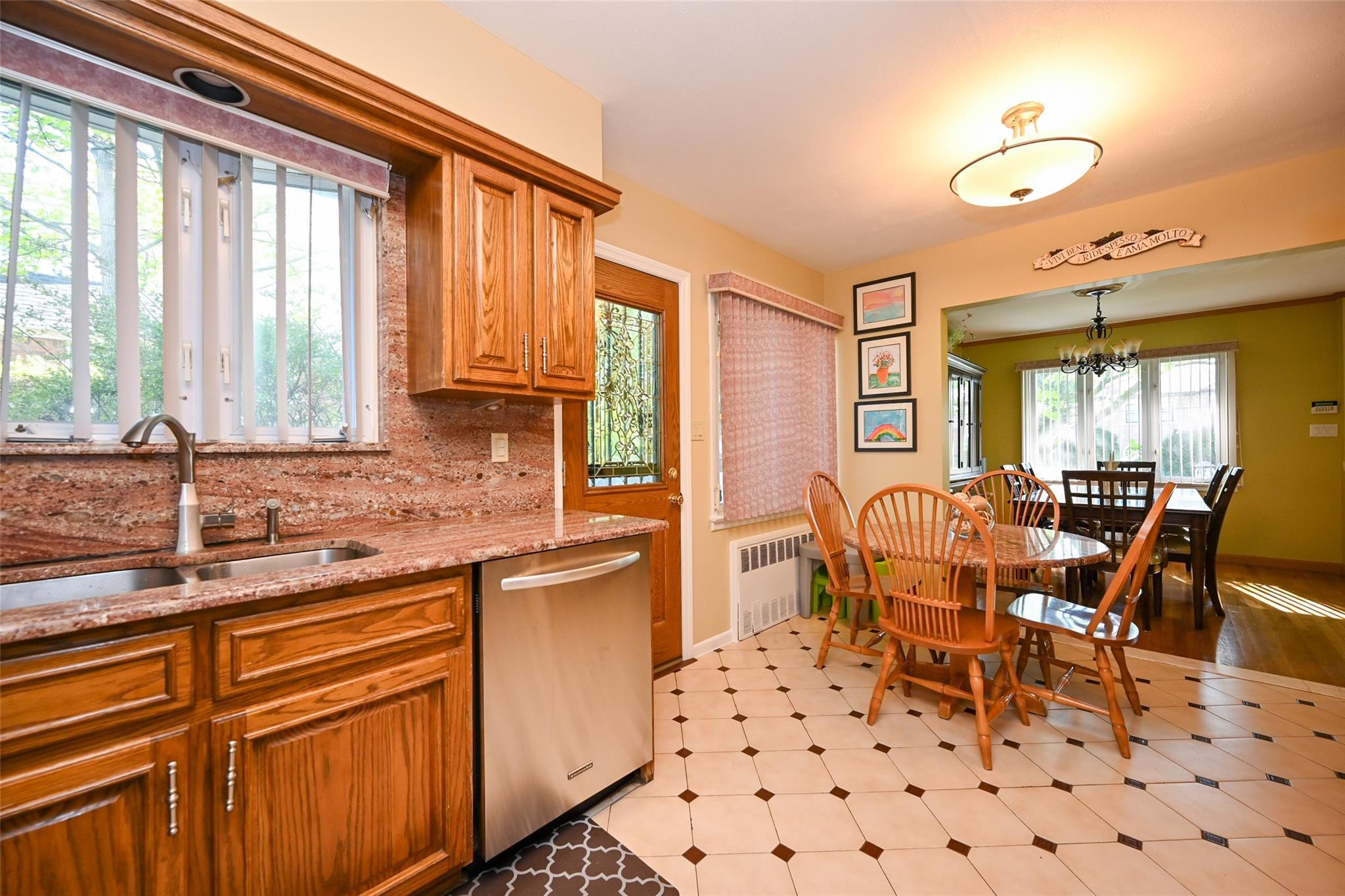 Single Family 166  Queens, NY 11357, MLS-862223-7