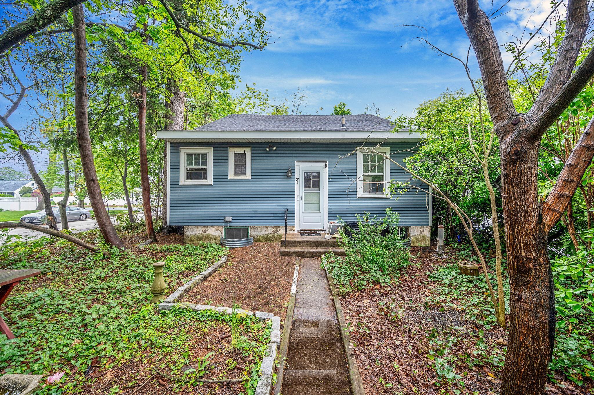Single Family Archer  Nassau County, NY 11520, MLS-862224-3