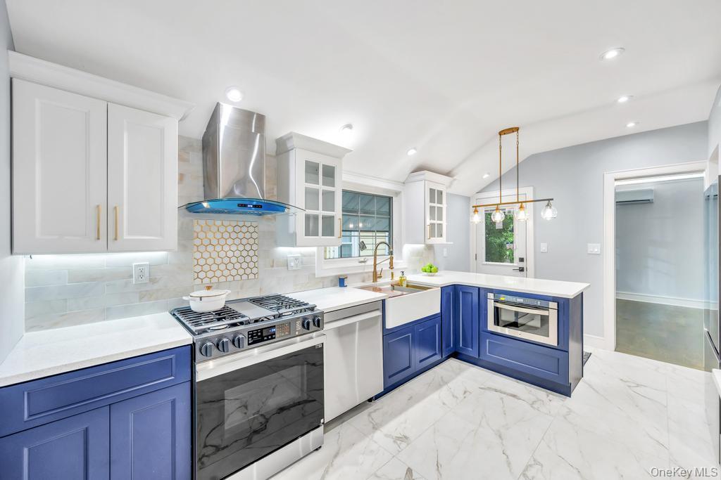 Single Family Superior  Nassau County, NY 11001, MLS-862241-8