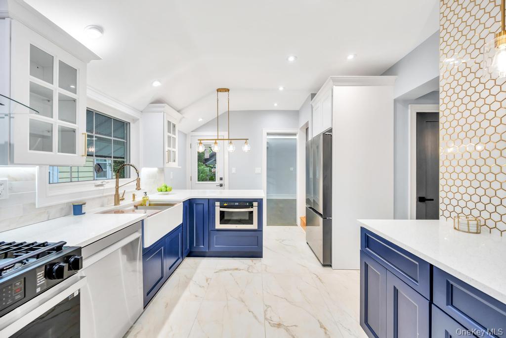 Single Family Superior  Nassau County, NY 11001, MLS-862241-9