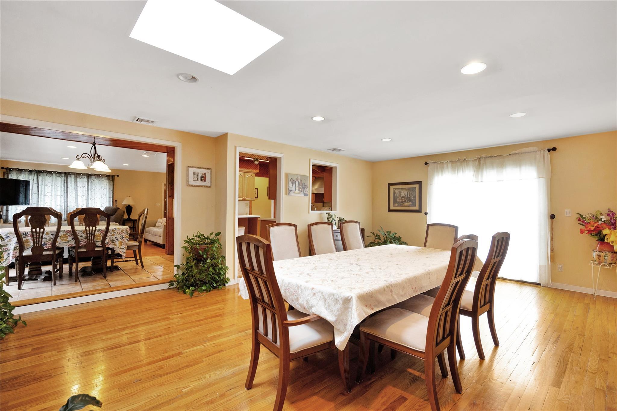 Single Family Colridge  Nassau County, NY 11793, MLS-862246-14