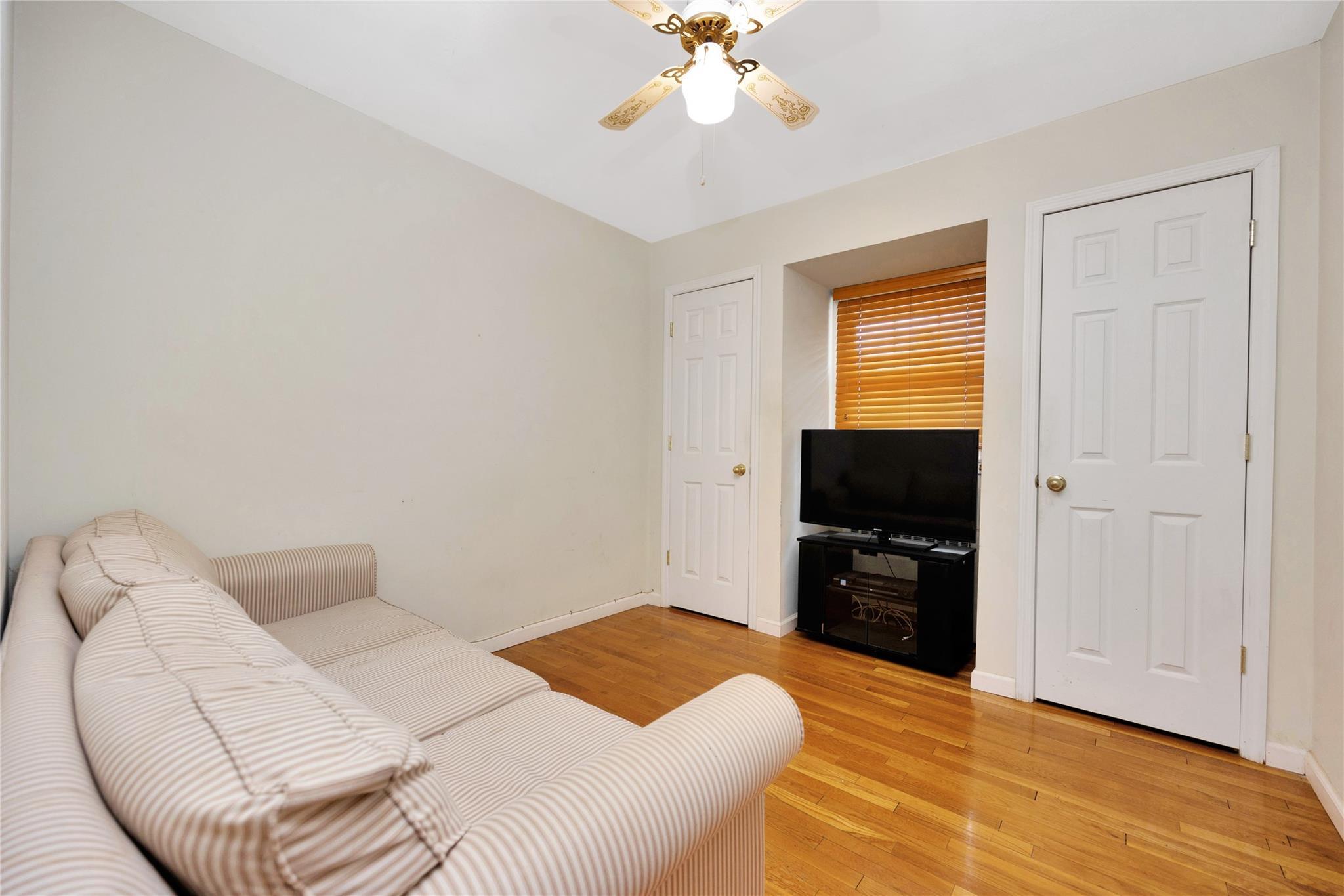 Single Family Colridge  Nassau County, NY 11793, MLS-862246-15