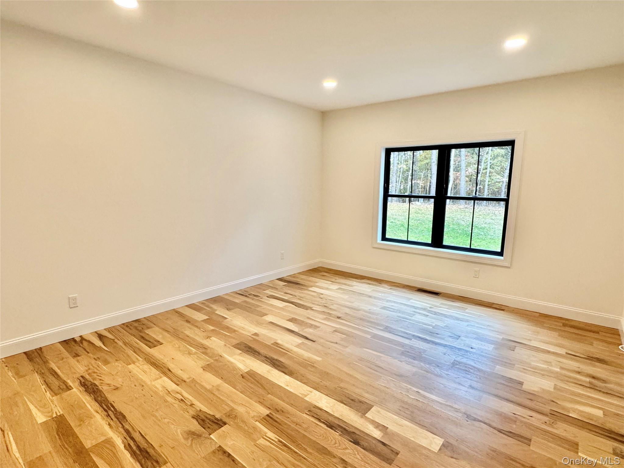 Single Family Dayton Suffolk County, NY 11949, MLS-862247-17