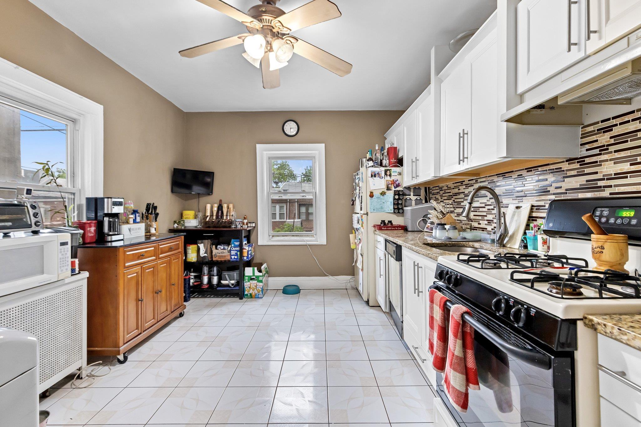 Single Family 83rd  Queens, NY 11370, MLS-862250-5