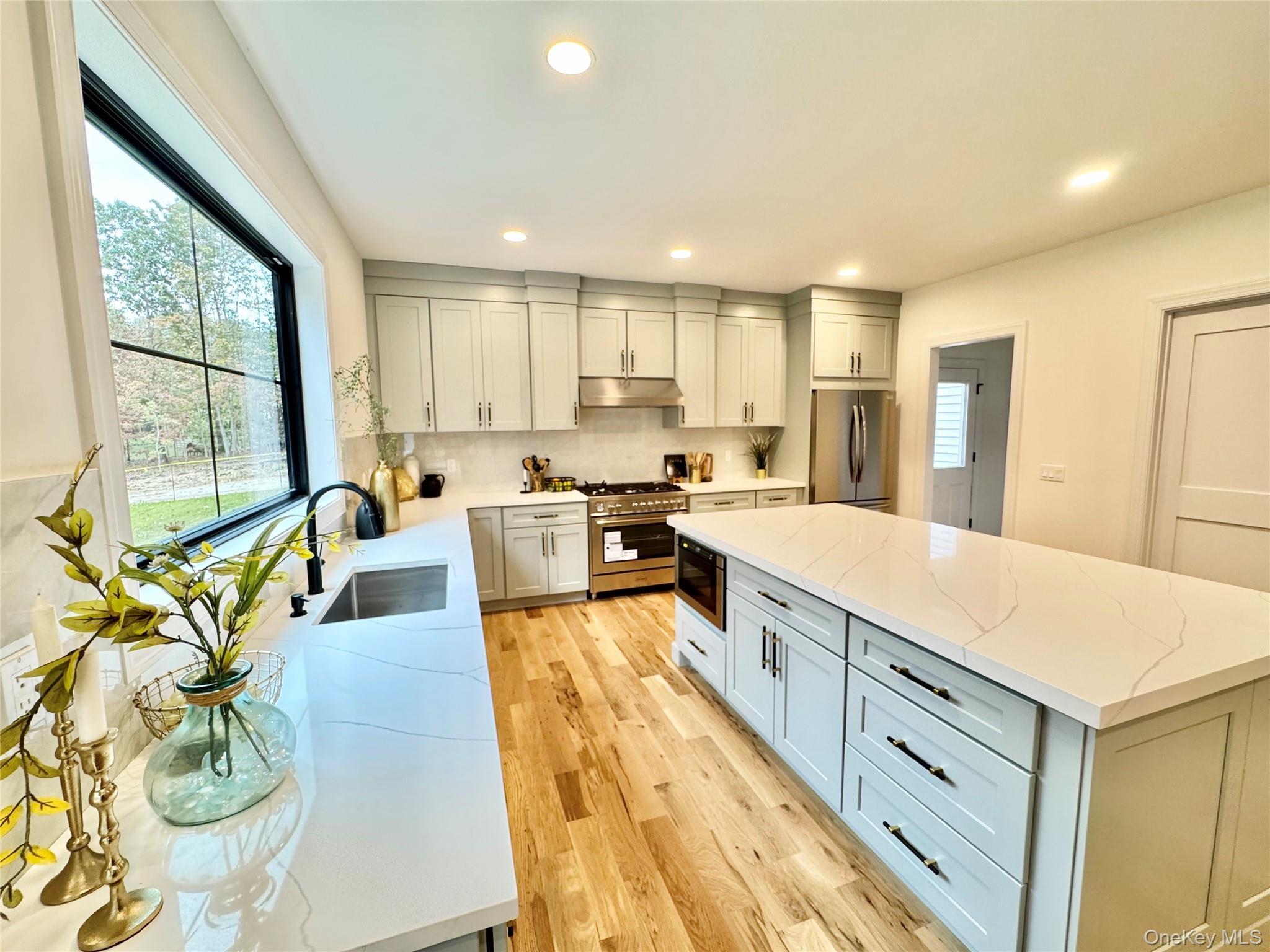 Single Family Dayton Avenue Suffolk County, NY 11949, MLS-862252-10