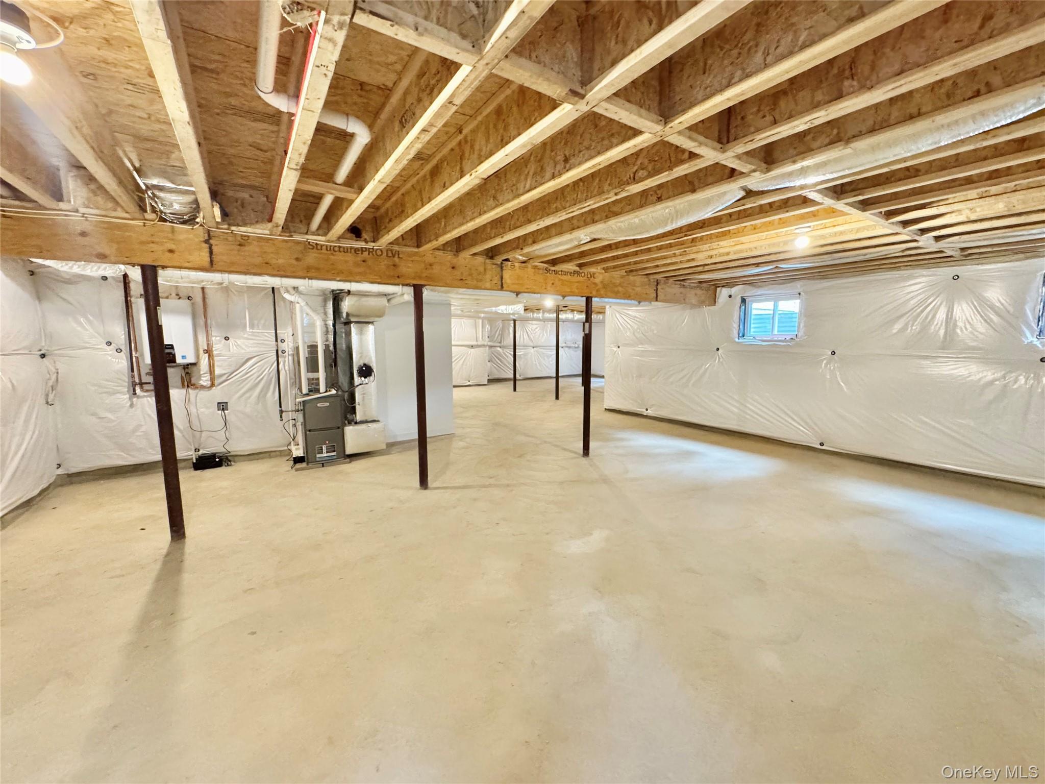 Single Family Dayton Avenue Suffolk County, NY 11949, MLS-862252-32