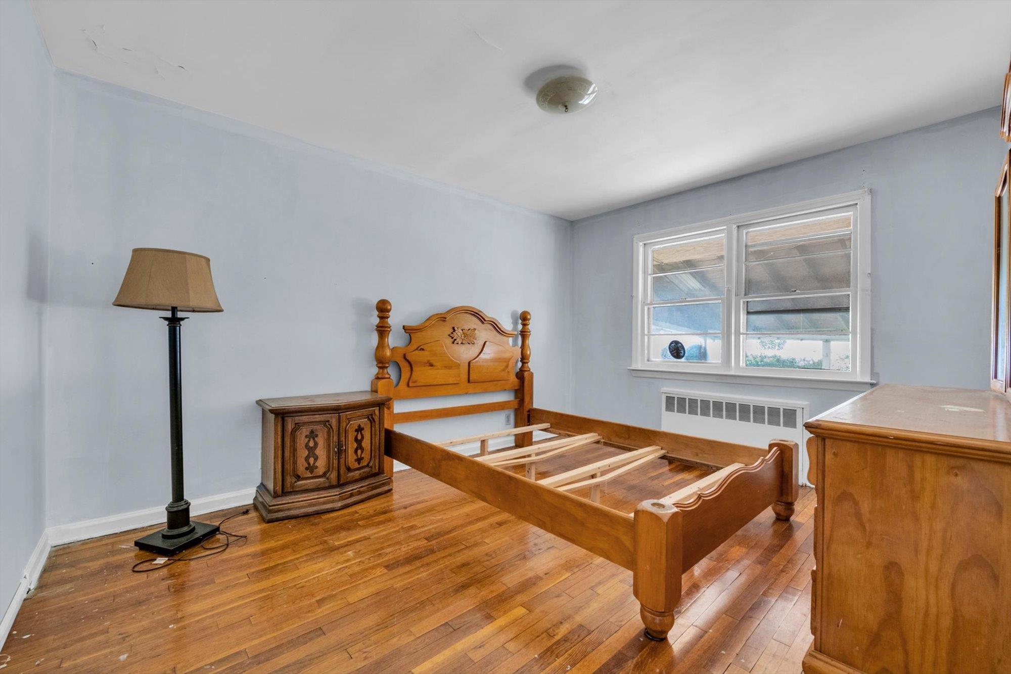 Single Family Kennedy  Nassau County, NY 11550, MLS-862262-10