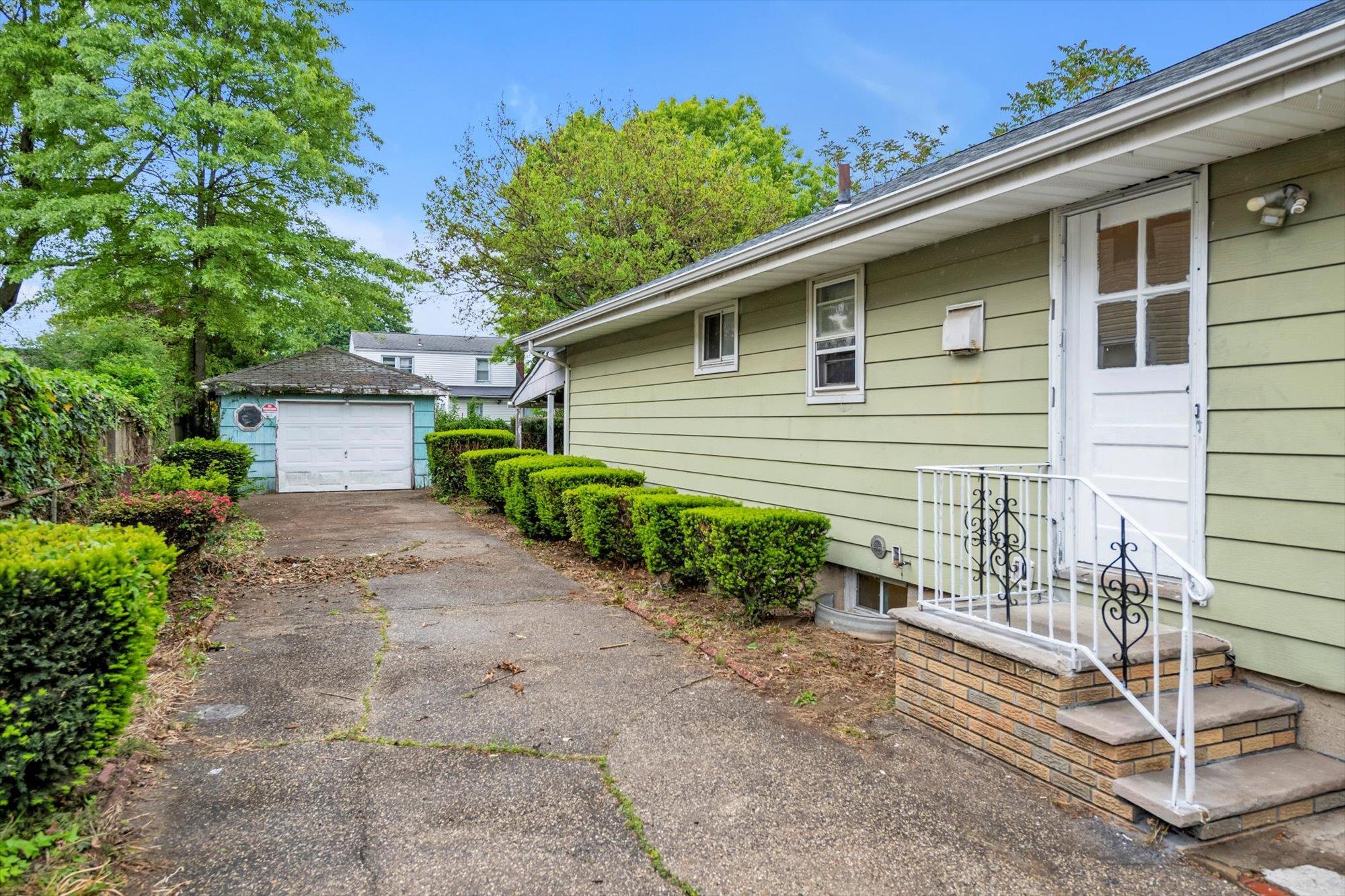 Single Family Kennedy  Nassau County, NY 11550, MLS-862262-20
