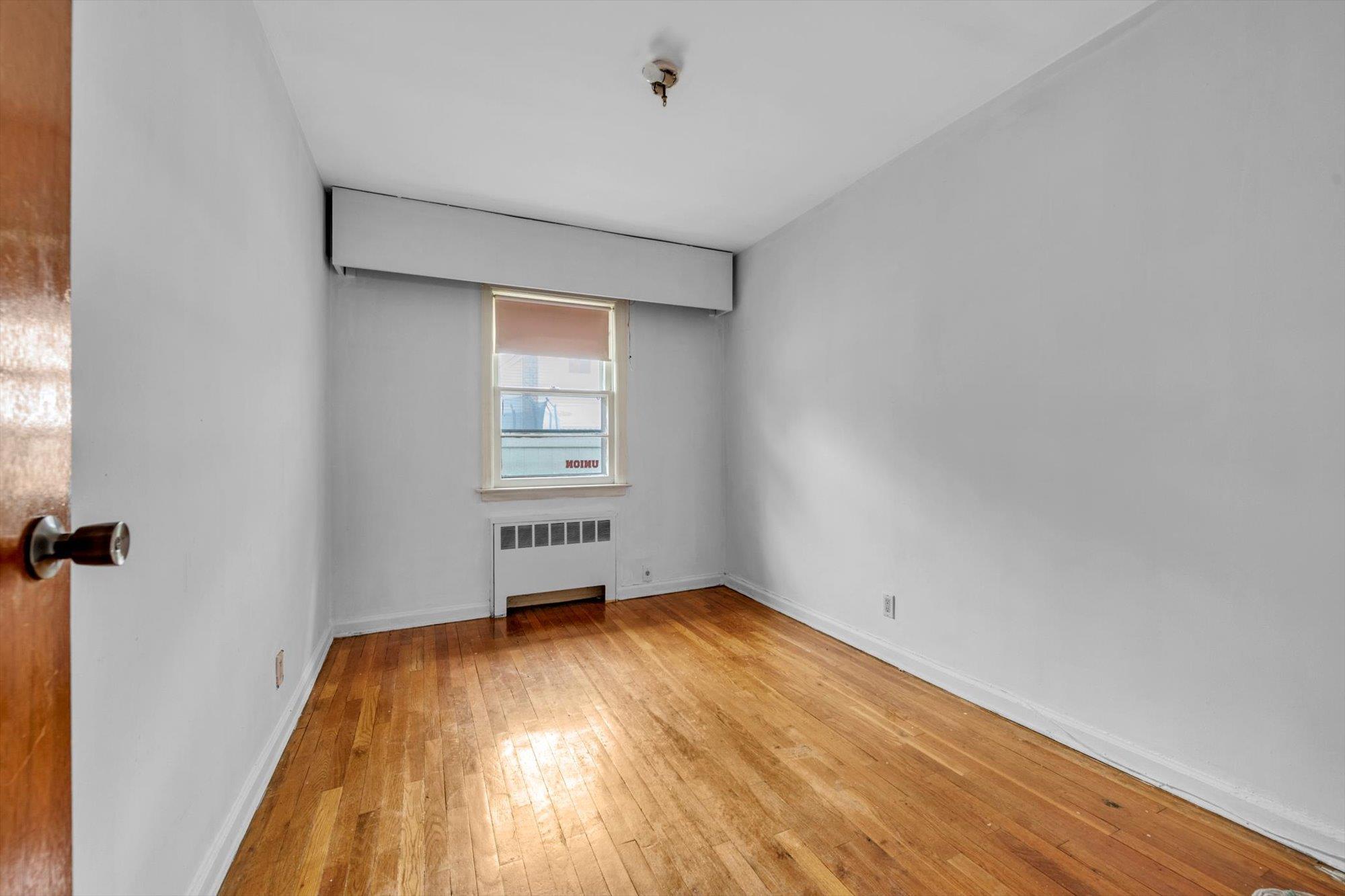 Single Family Kennedy  Nassau County, NY 11550, MLS-862262-8