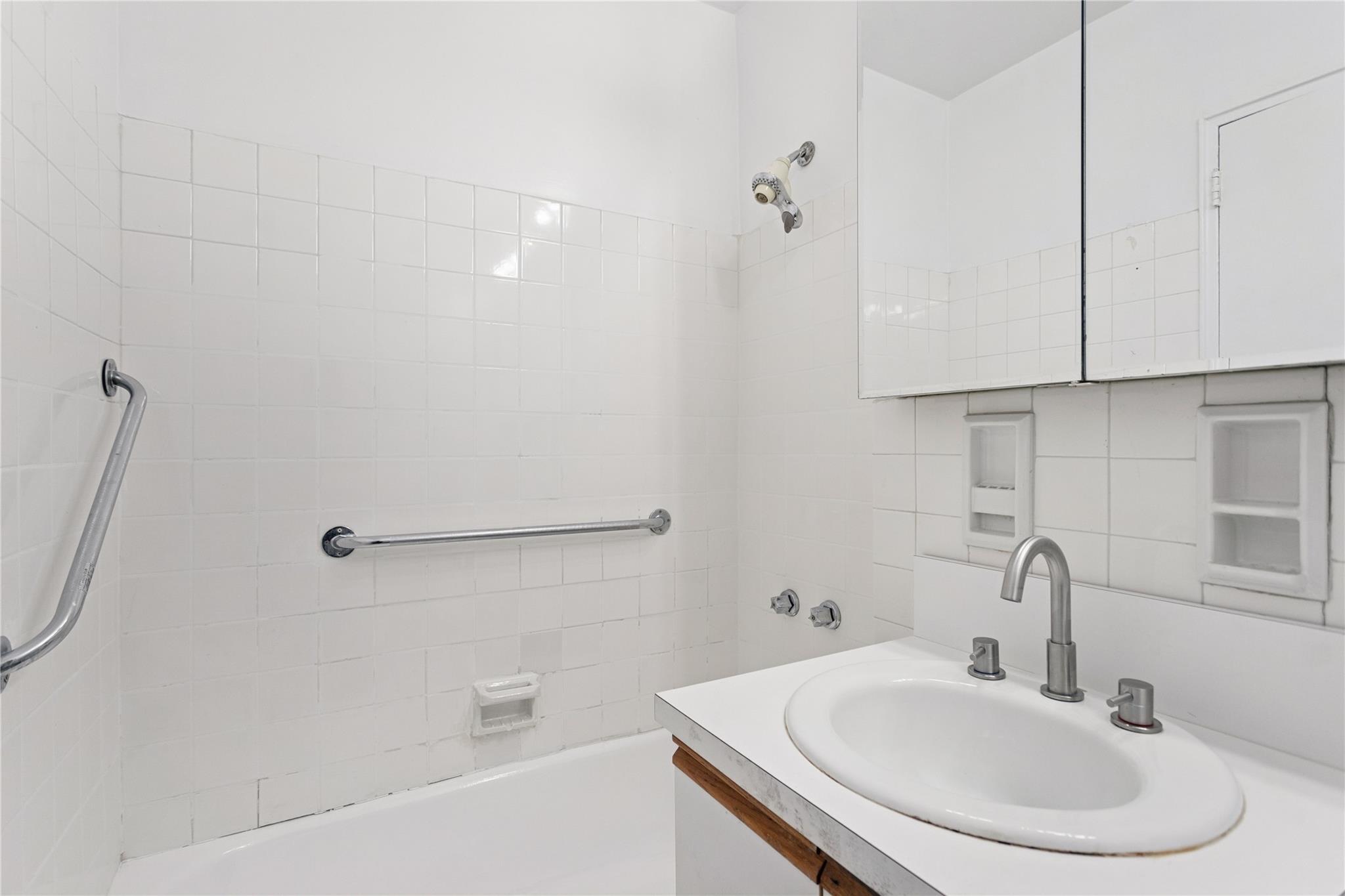 Coop Arlington  Bronx, NY 10471, MLS-862266-13