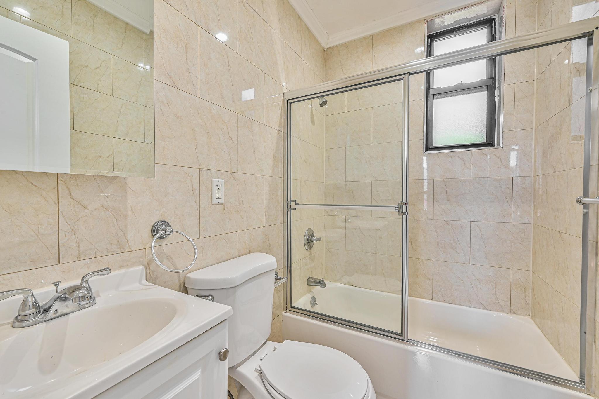Single Family 35th  Queens, NY 11101, MLS-862269-23