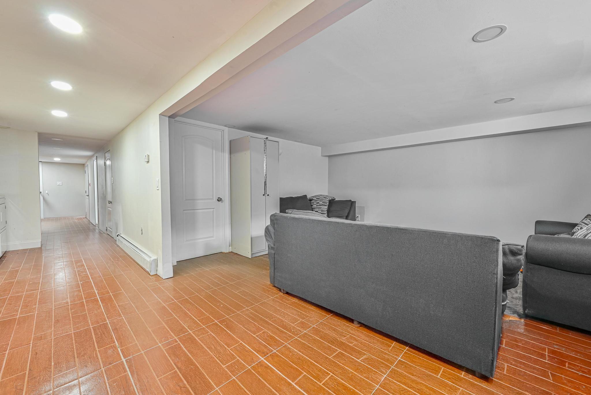 Single Family 35th  Queens, NY 11101, MLS-862269-31