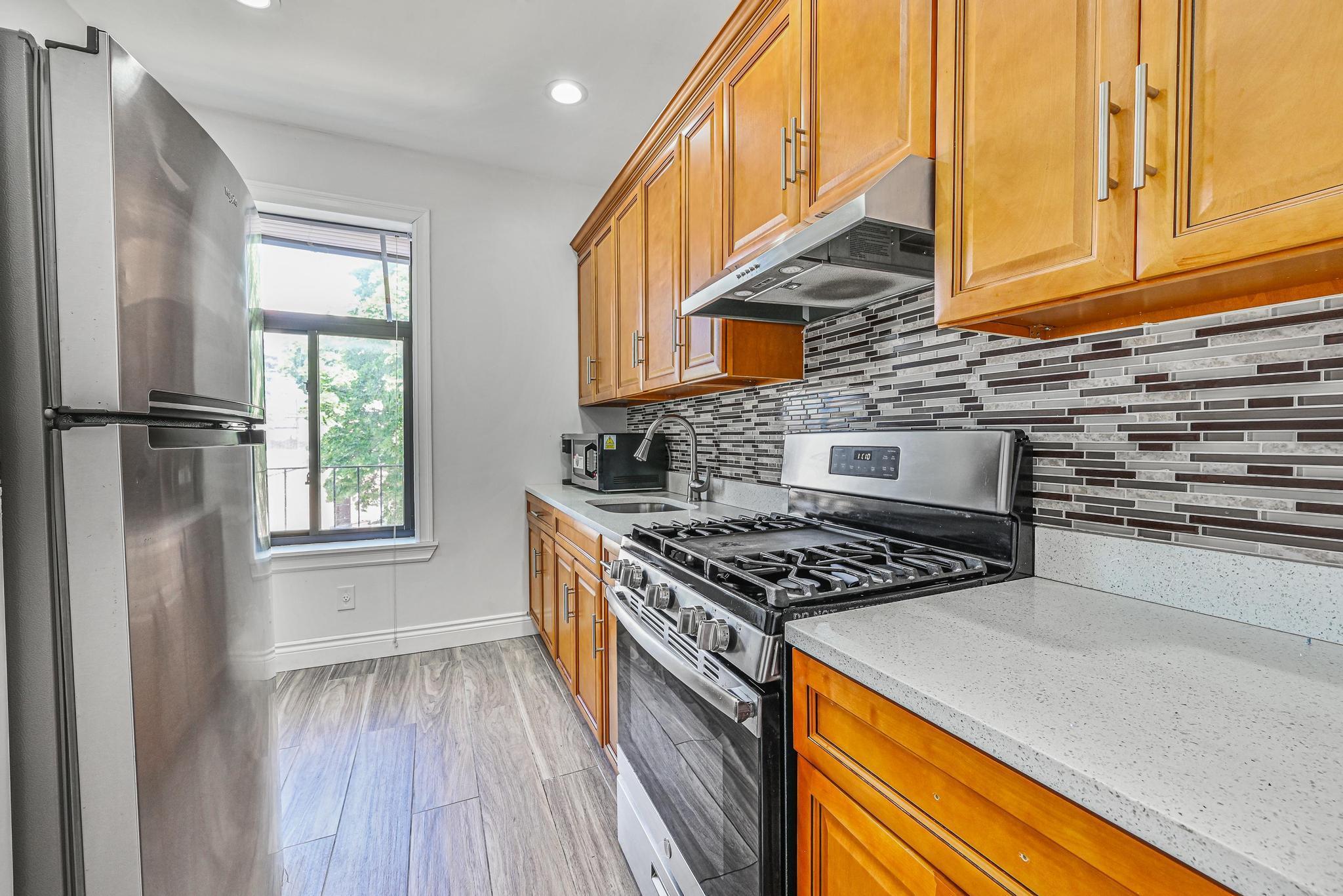Single Family 35th  Queens, NY 11101, MLS-862269-9