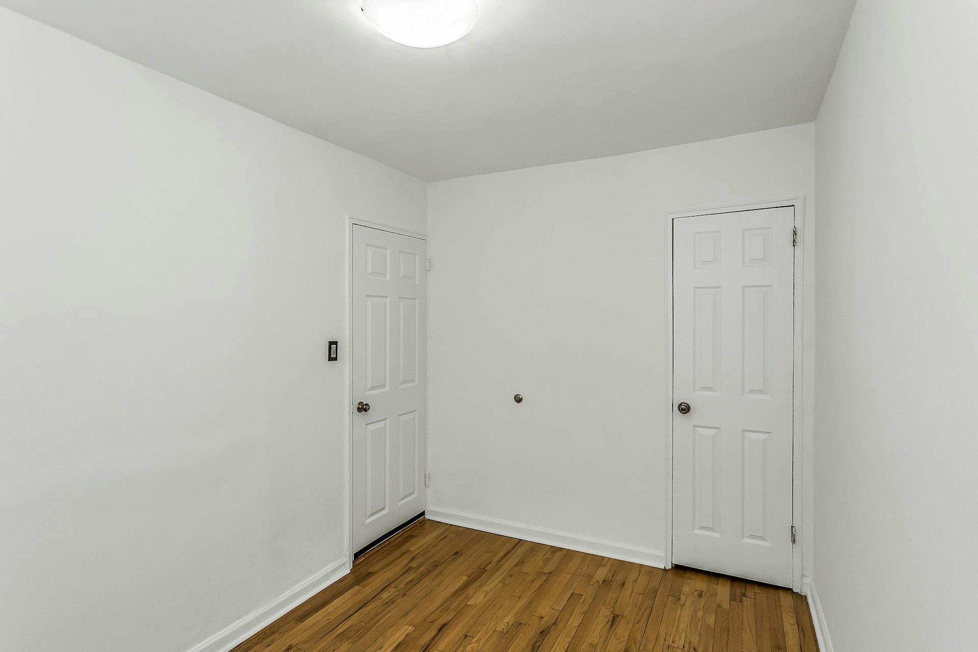Coop 75th Ave  Queens, NY 11364, MLS-862275-14