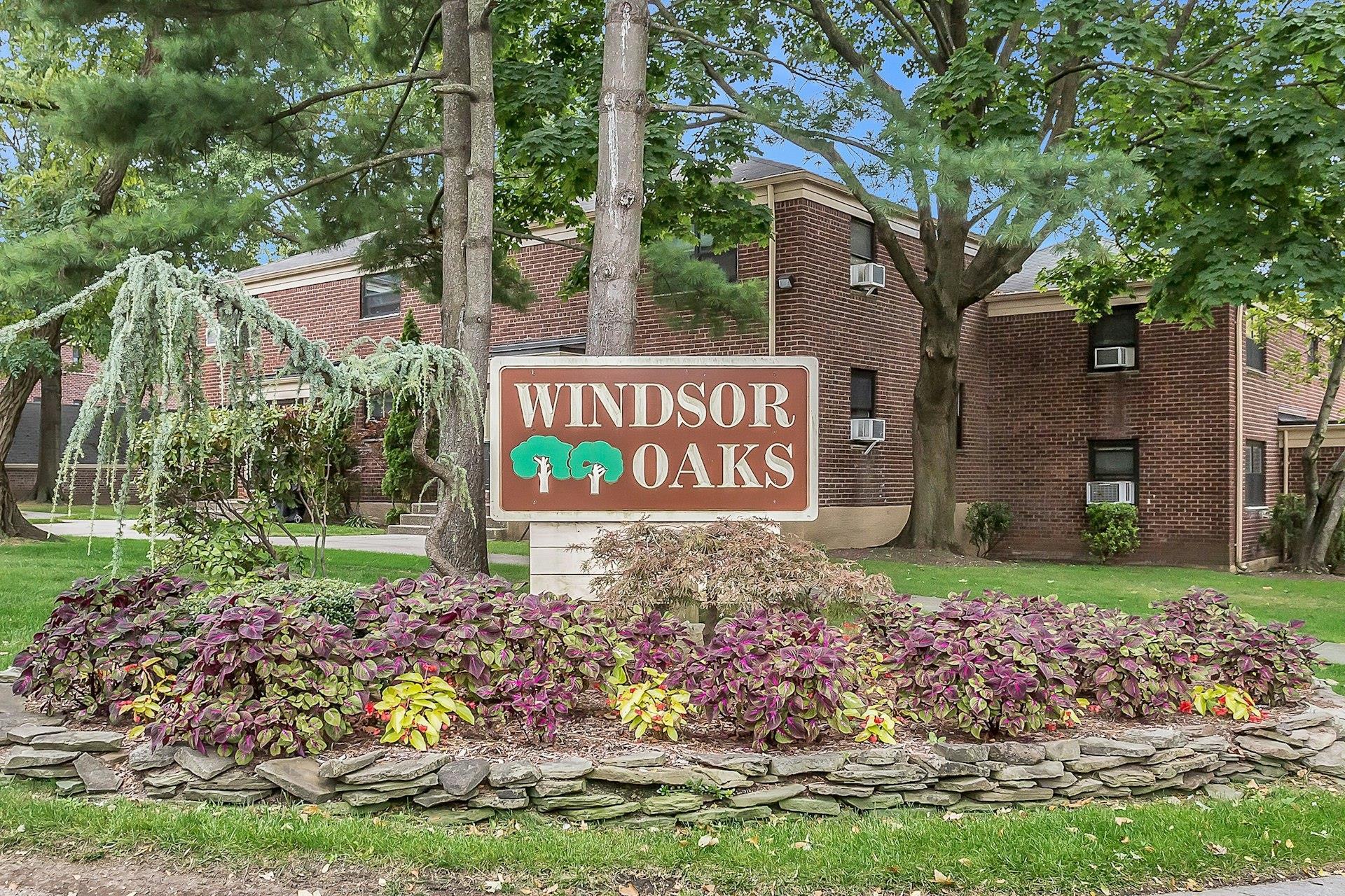 Coop 75th Ave  Queens, NY 11364, MLS-862275-17