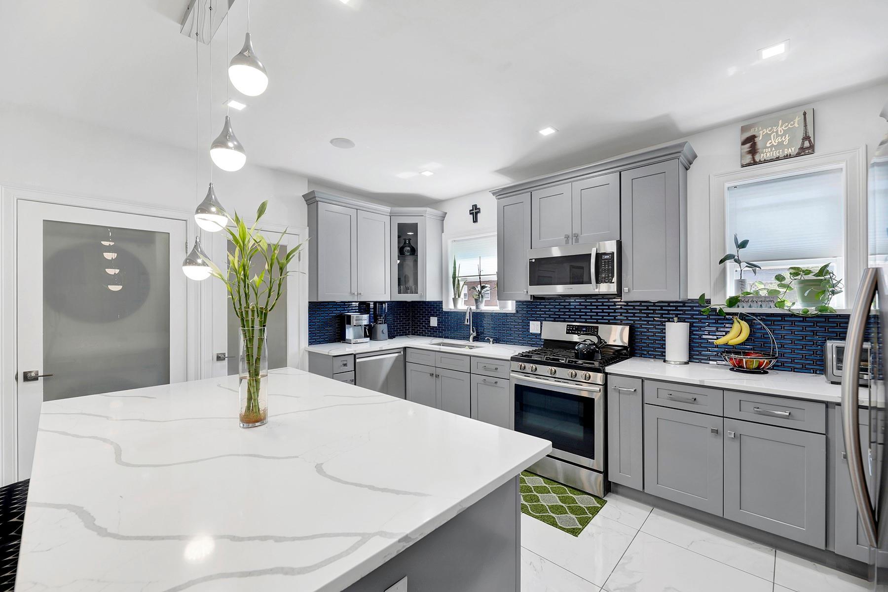 Single Family Troutville  Queens, NY 11434, MLS-862281-11
