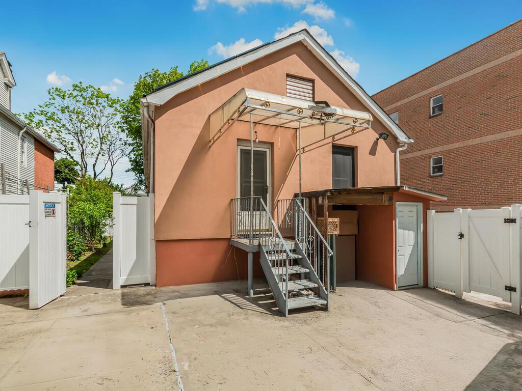 Single Family Lacombe  Bronx, NY 10473, MLS-862306-28
