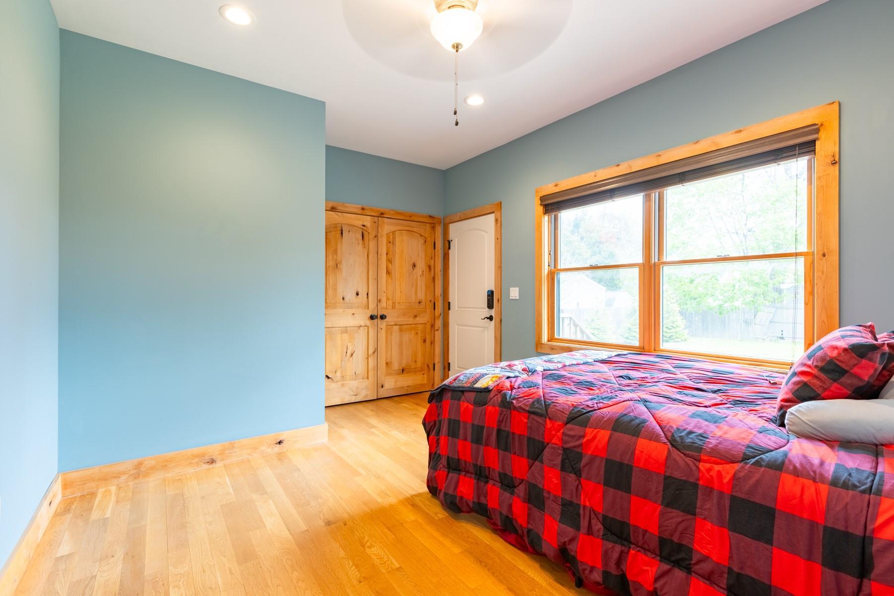 Single Family Potter  Suffolk County, NY 11706, MLS-862314-20