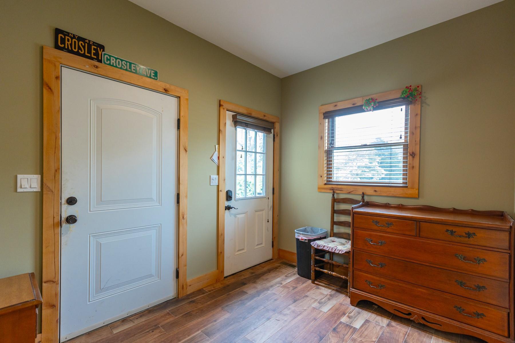 Single Family Potter  Suffolk County, NY 11706, MLS-862314-22
