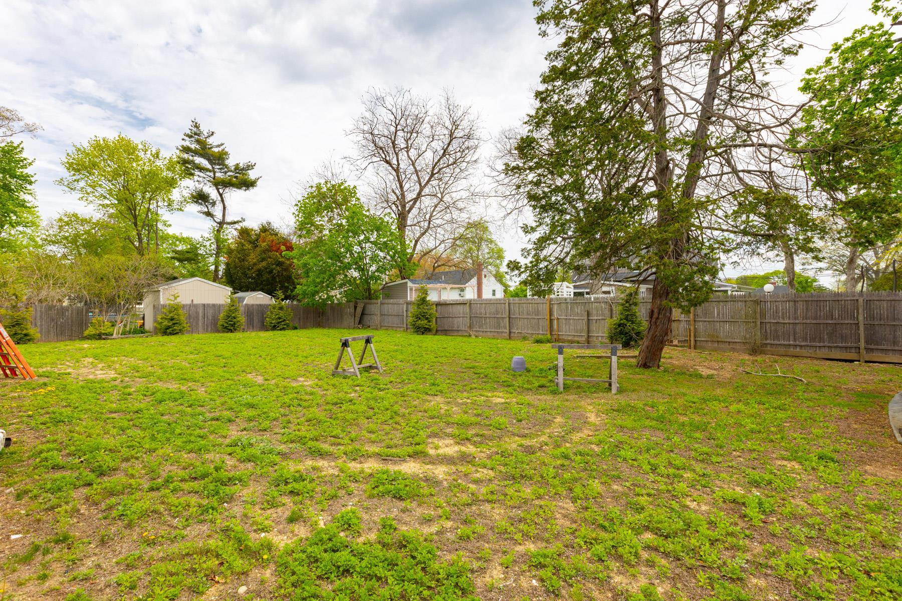 Single Family Potter  Suffolk County, NY 11706, MLS-862314-29