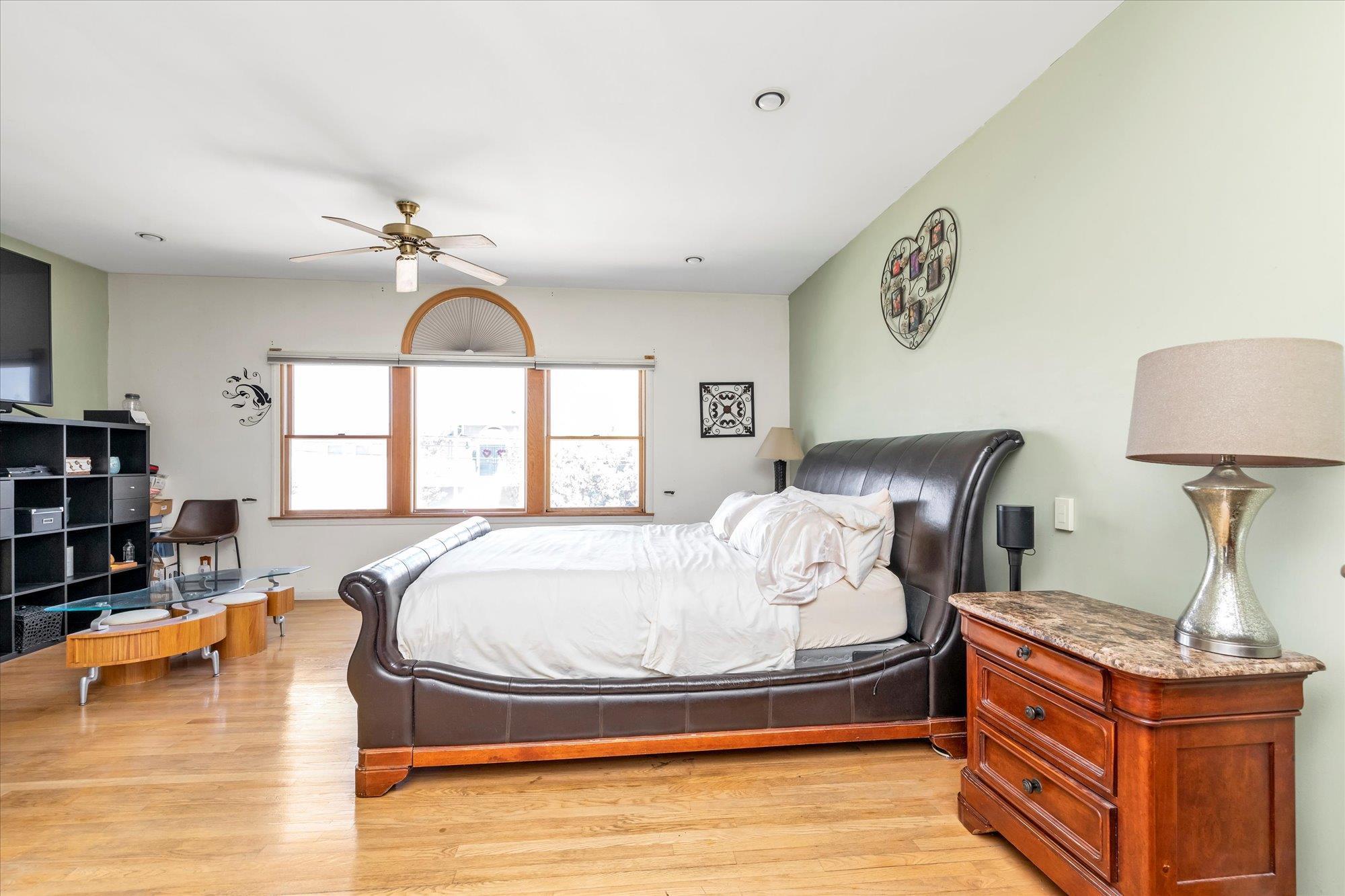 Single Family Westside  Nassau County, NY 11520, MLS-862316-11