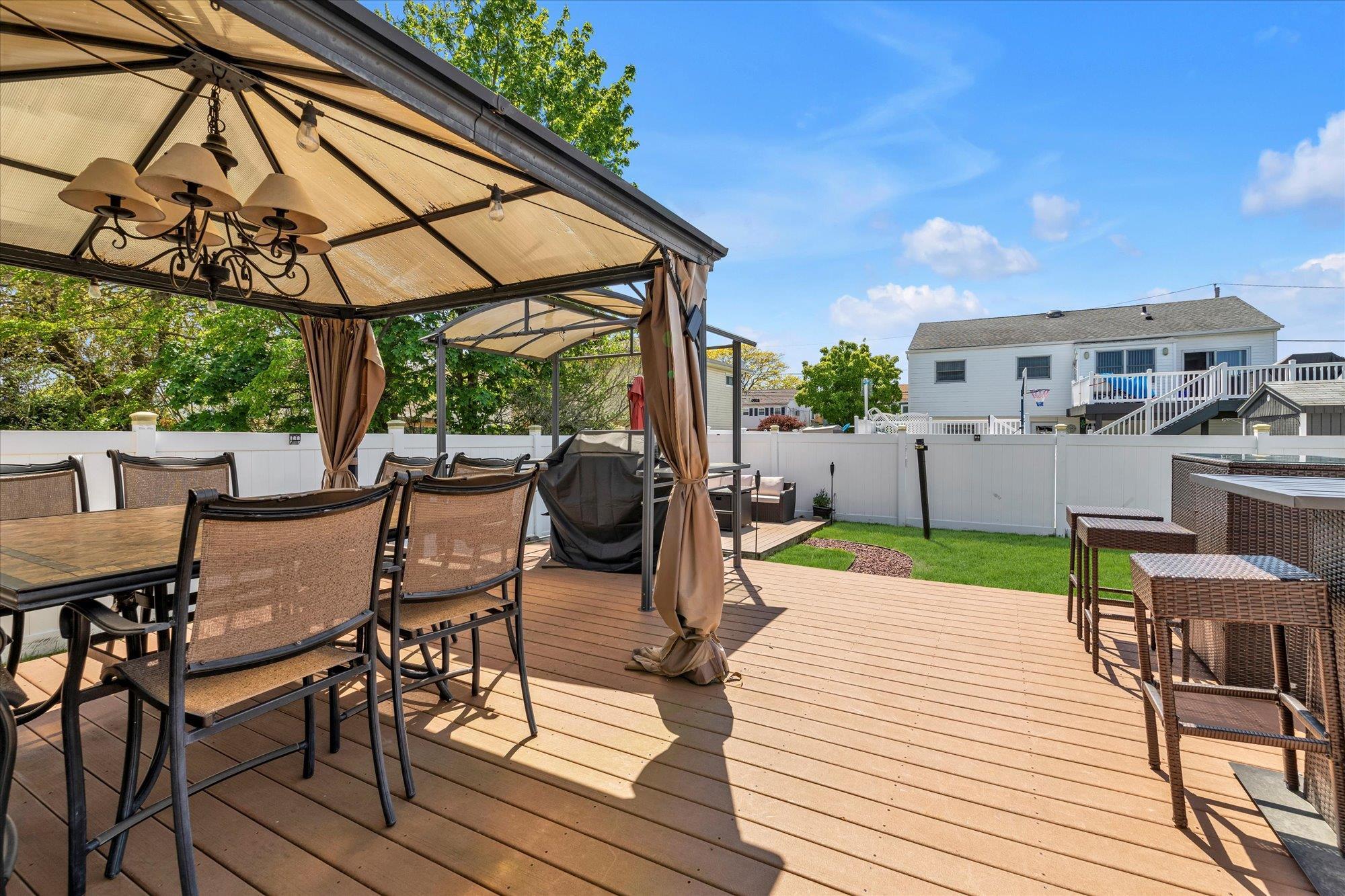 Single Family Westside  Nassau County, NY 11520, MLS-862316-17