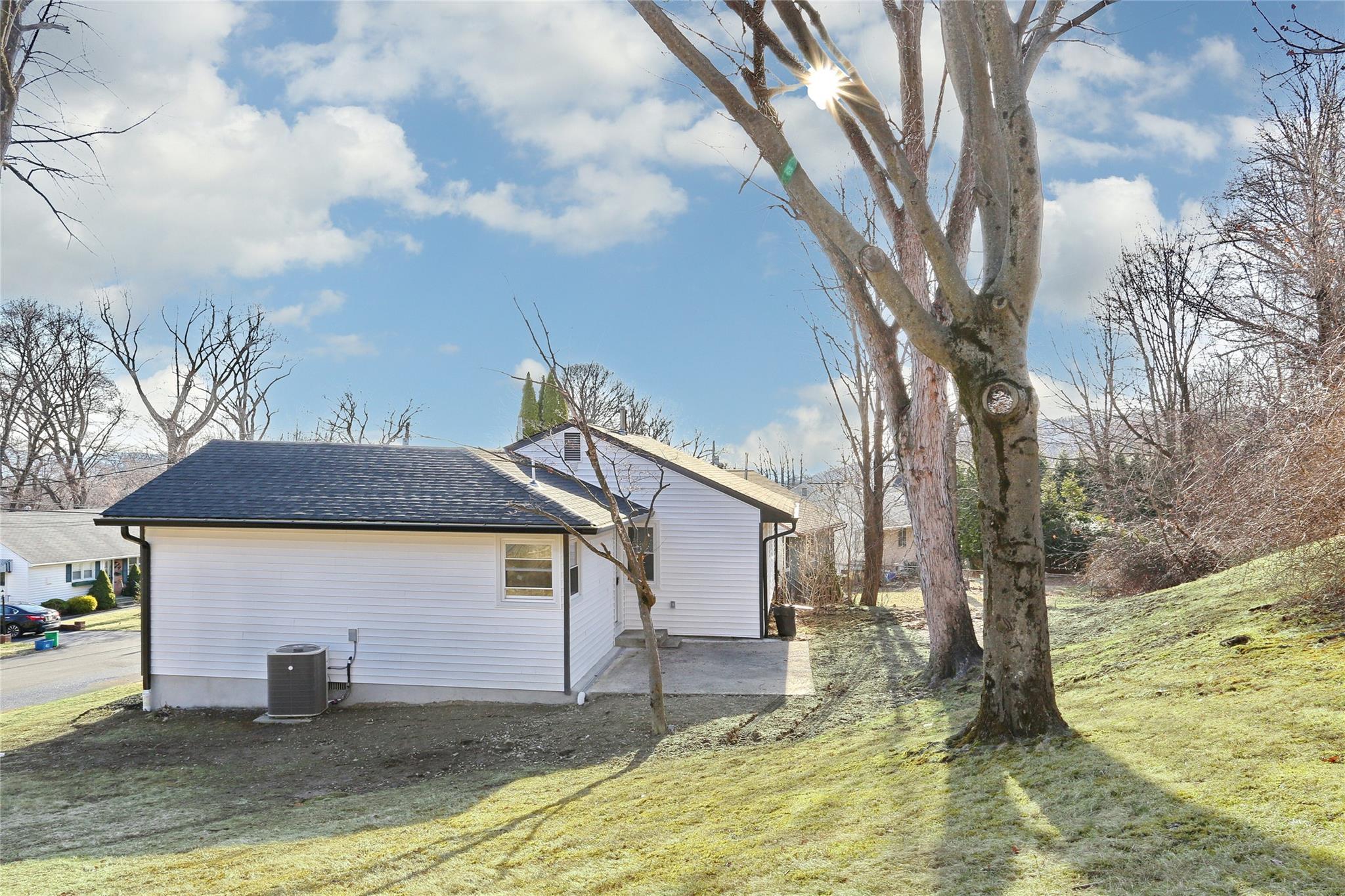 Single Family Capt Shankey  Rockland County, NY 10923, MLS-862321-25