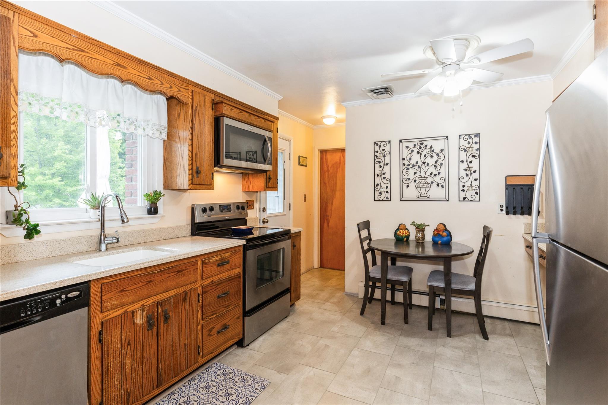 Single Family Astor  Suffolk County, NY 11780, MLS-862339-31