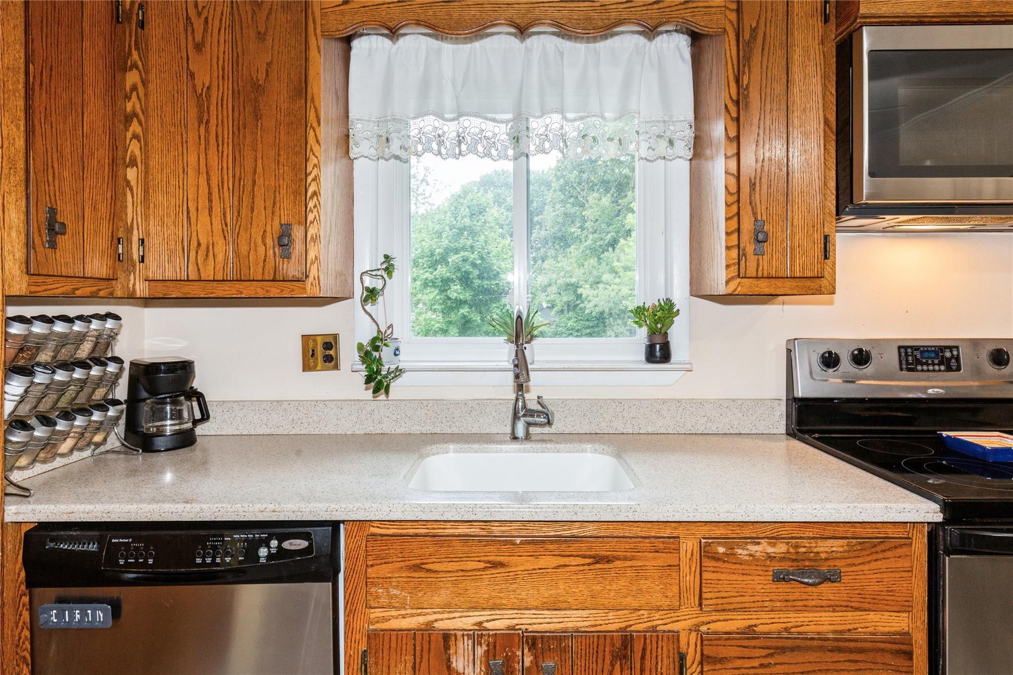 Single Family Astor  Suffolk County, NY 11780, MLS-862339-32
