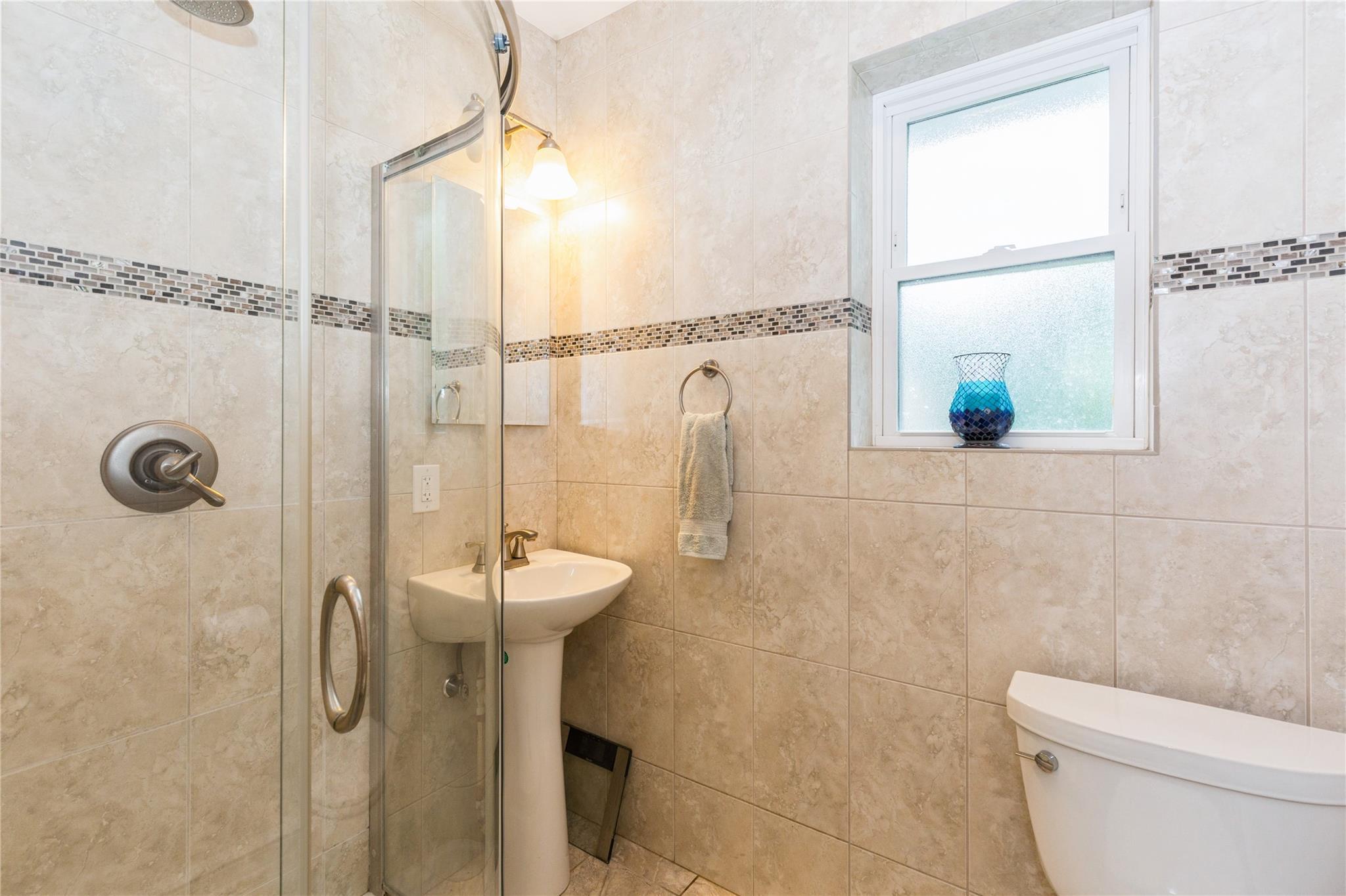 Single Family Astor  Suffolk County, NY 11780, MLS-862339-35