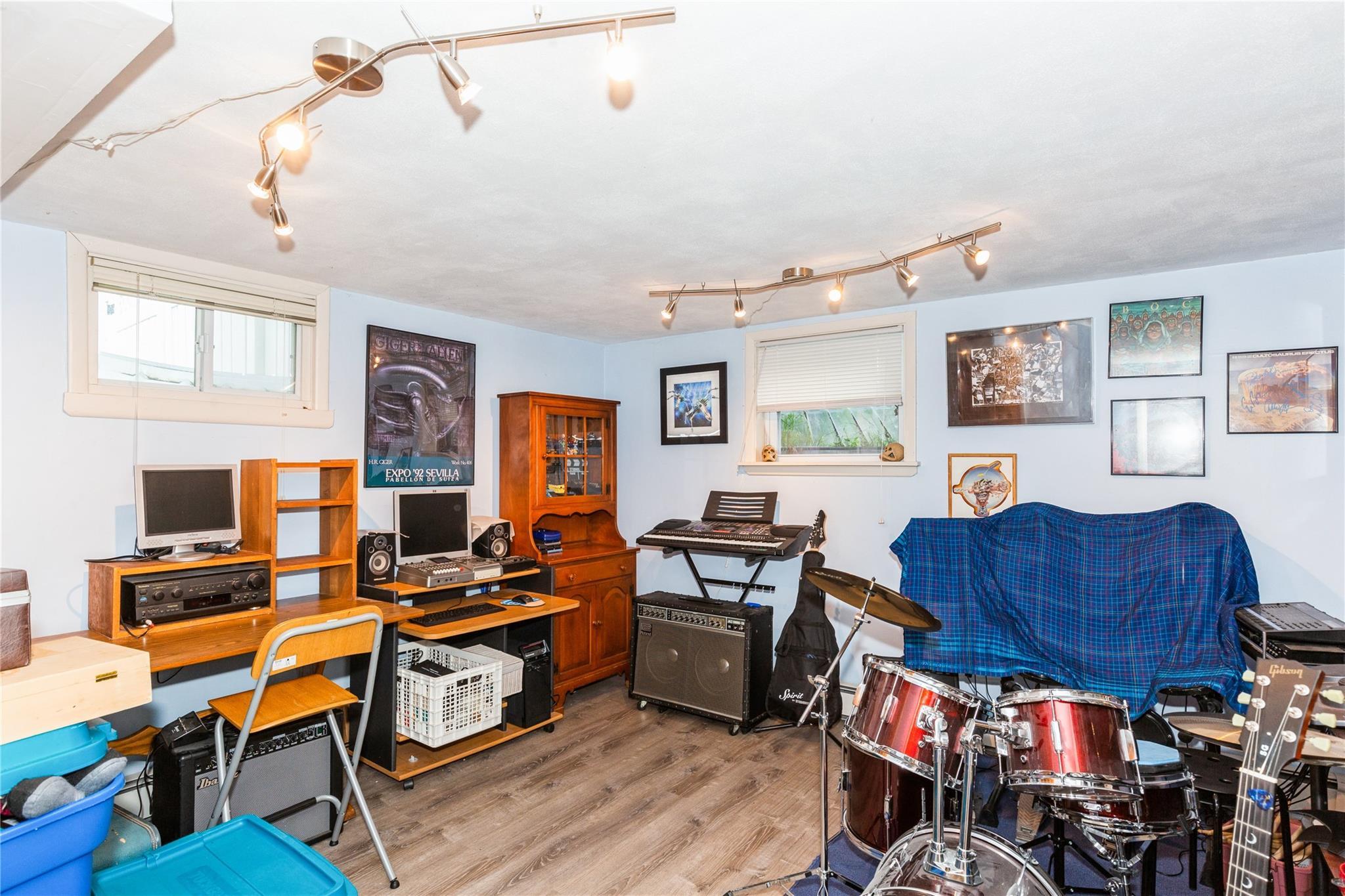 Single Family Astor  Suffolk County, NY 11780, MLS-862339-40