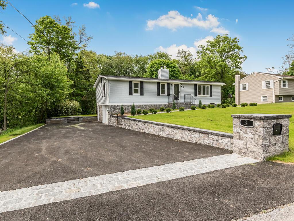 Single Family Idlewild  Dutchess County, NY 12601, MLS-862340-17